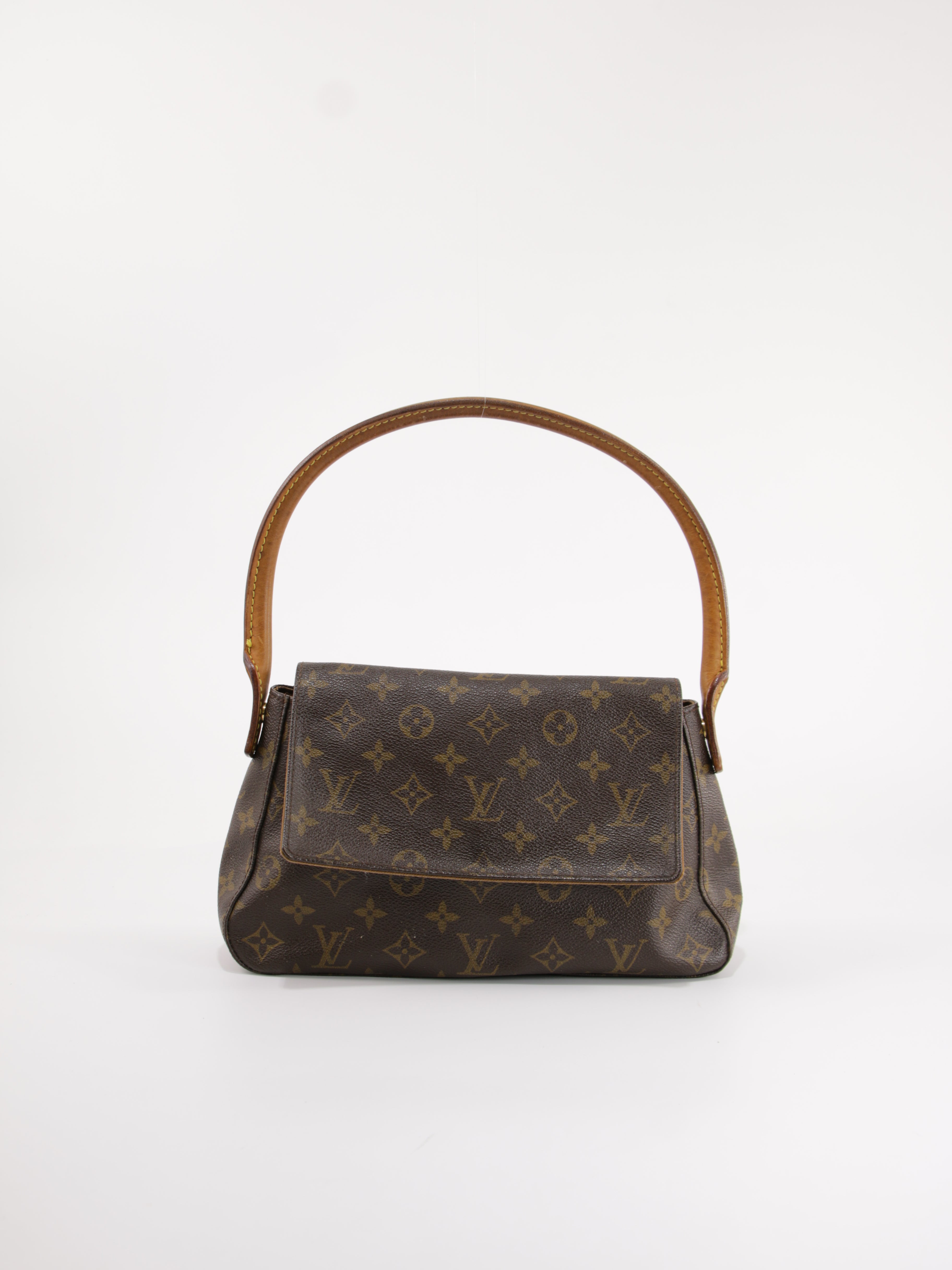 LOUIS VUITTON - LOOPING PM