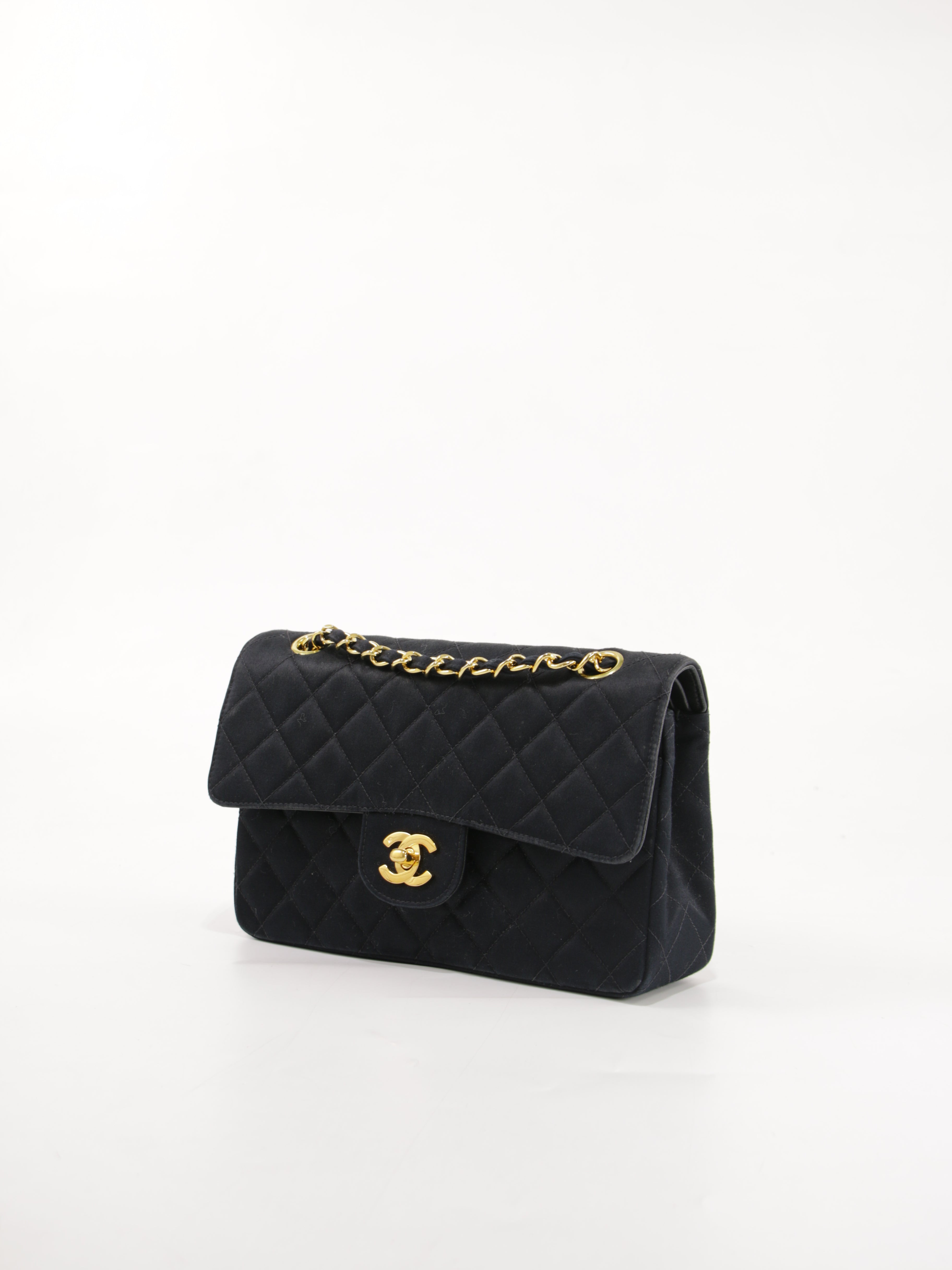 Small Classic Flap
