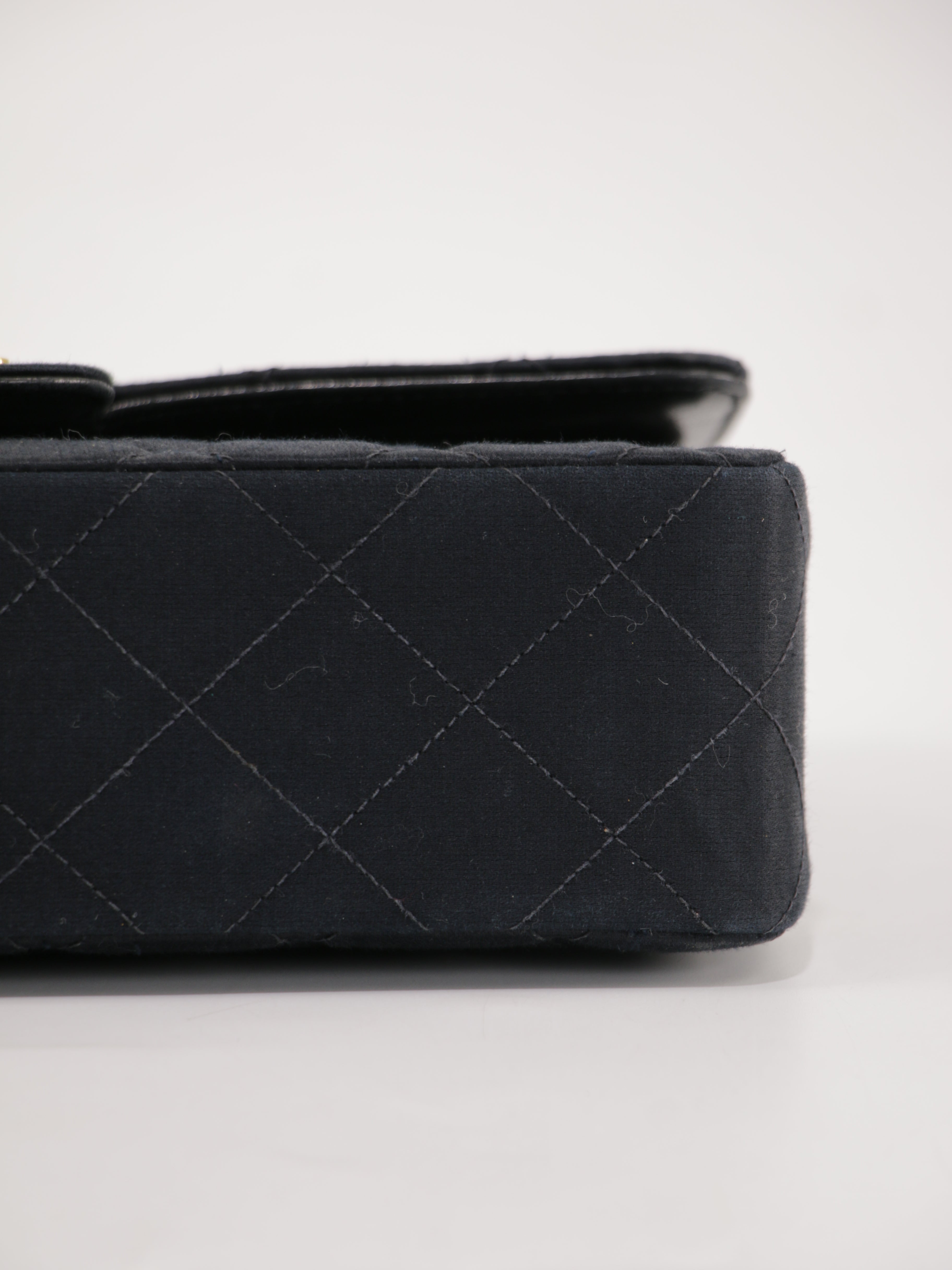 Small Classic Flap