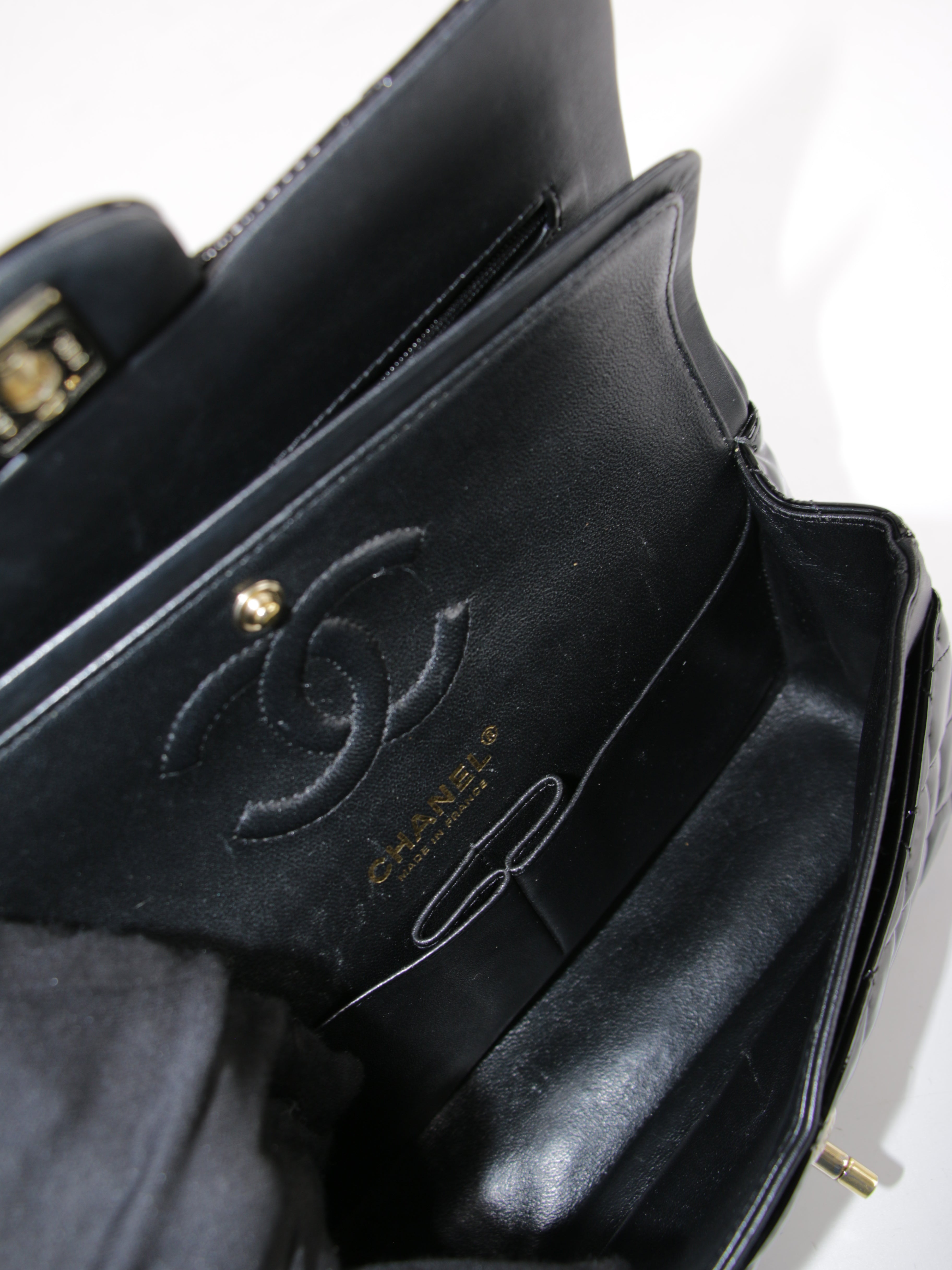 Small Classic Flap