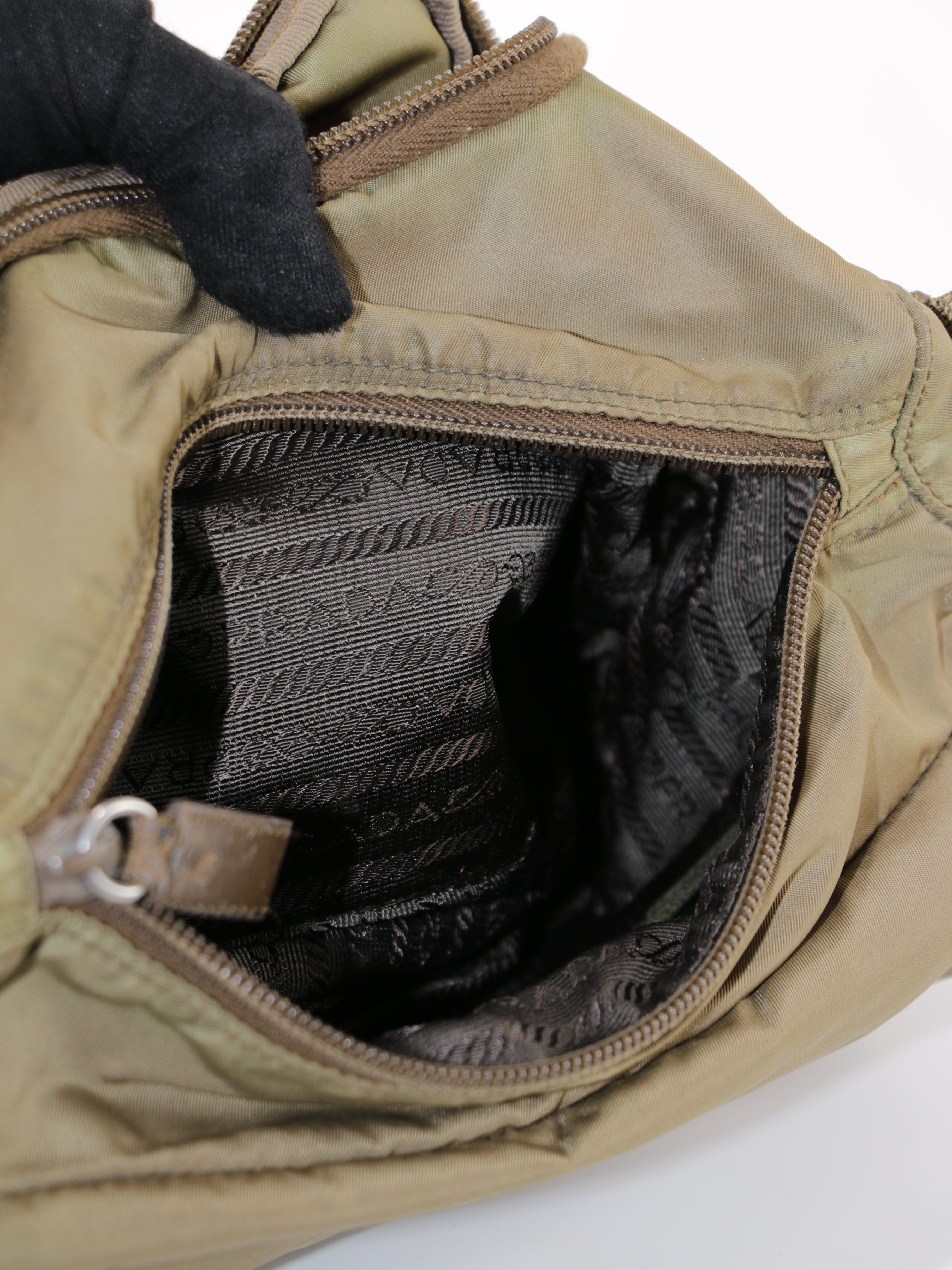 Single Buckle Messenger