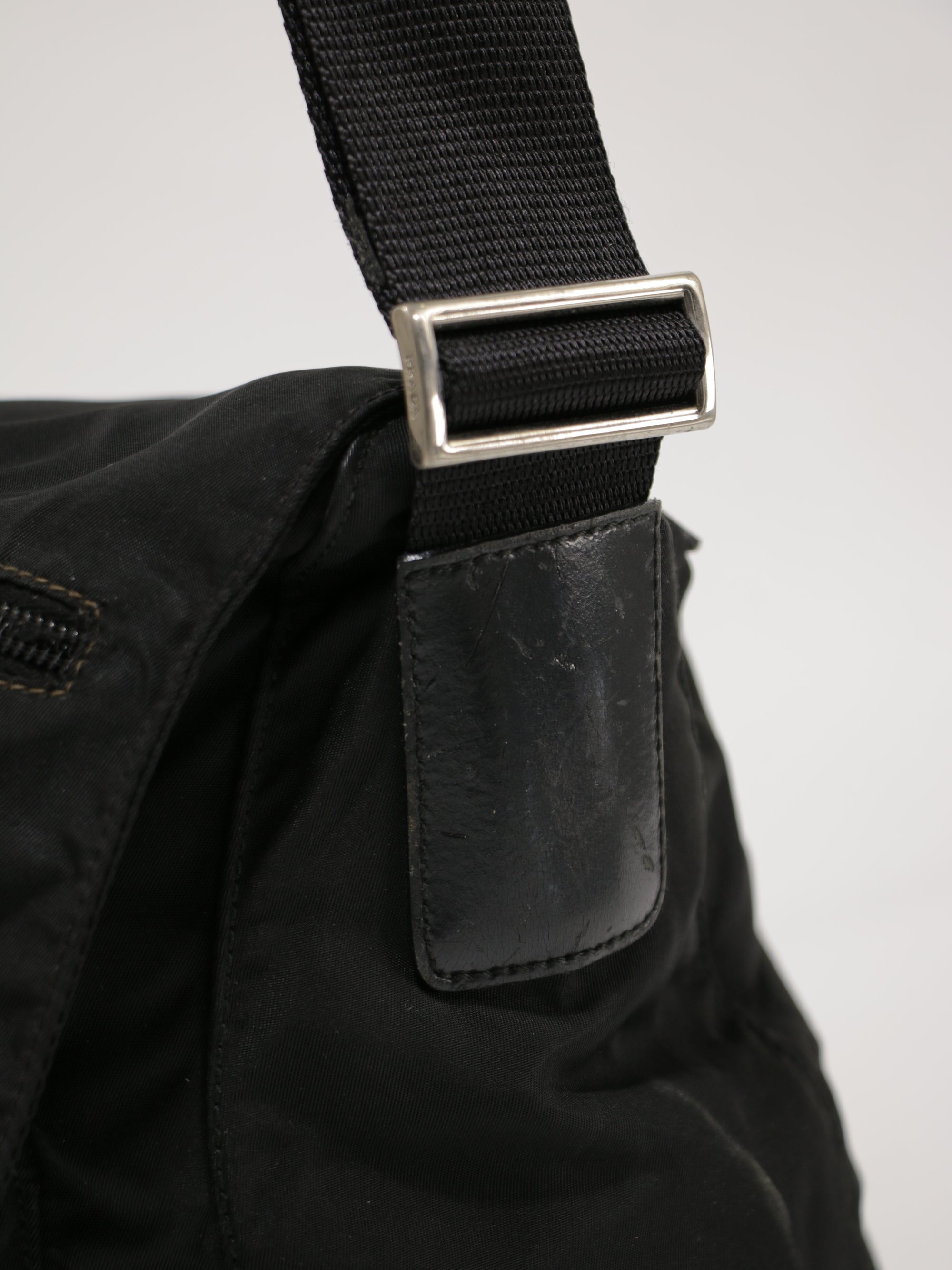 Double Buckle Messenger