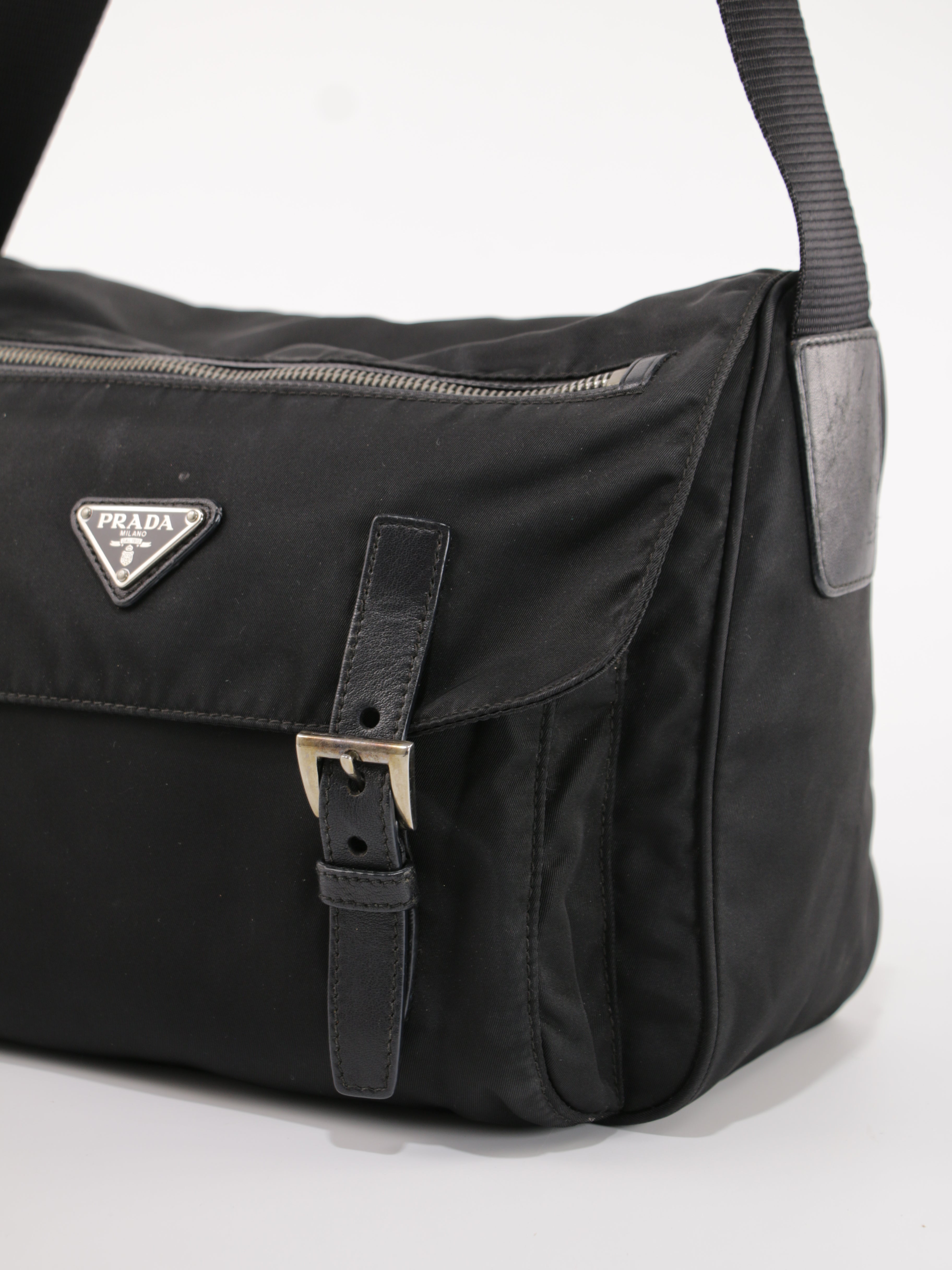 Double Buckle Messenger