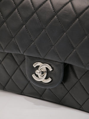Medium Classic Flap