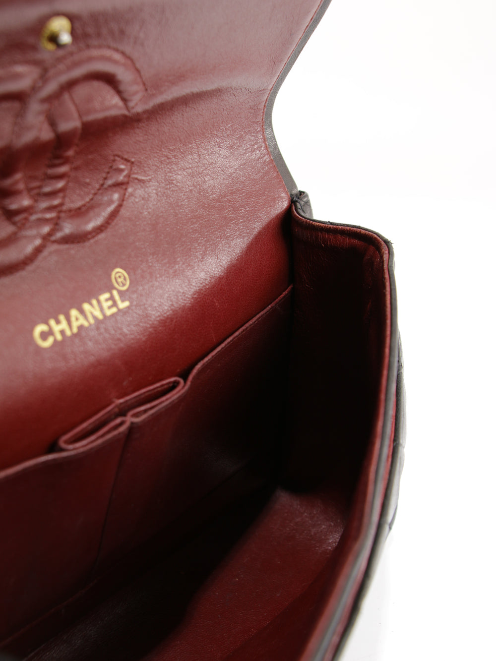 Medium Classic Flap