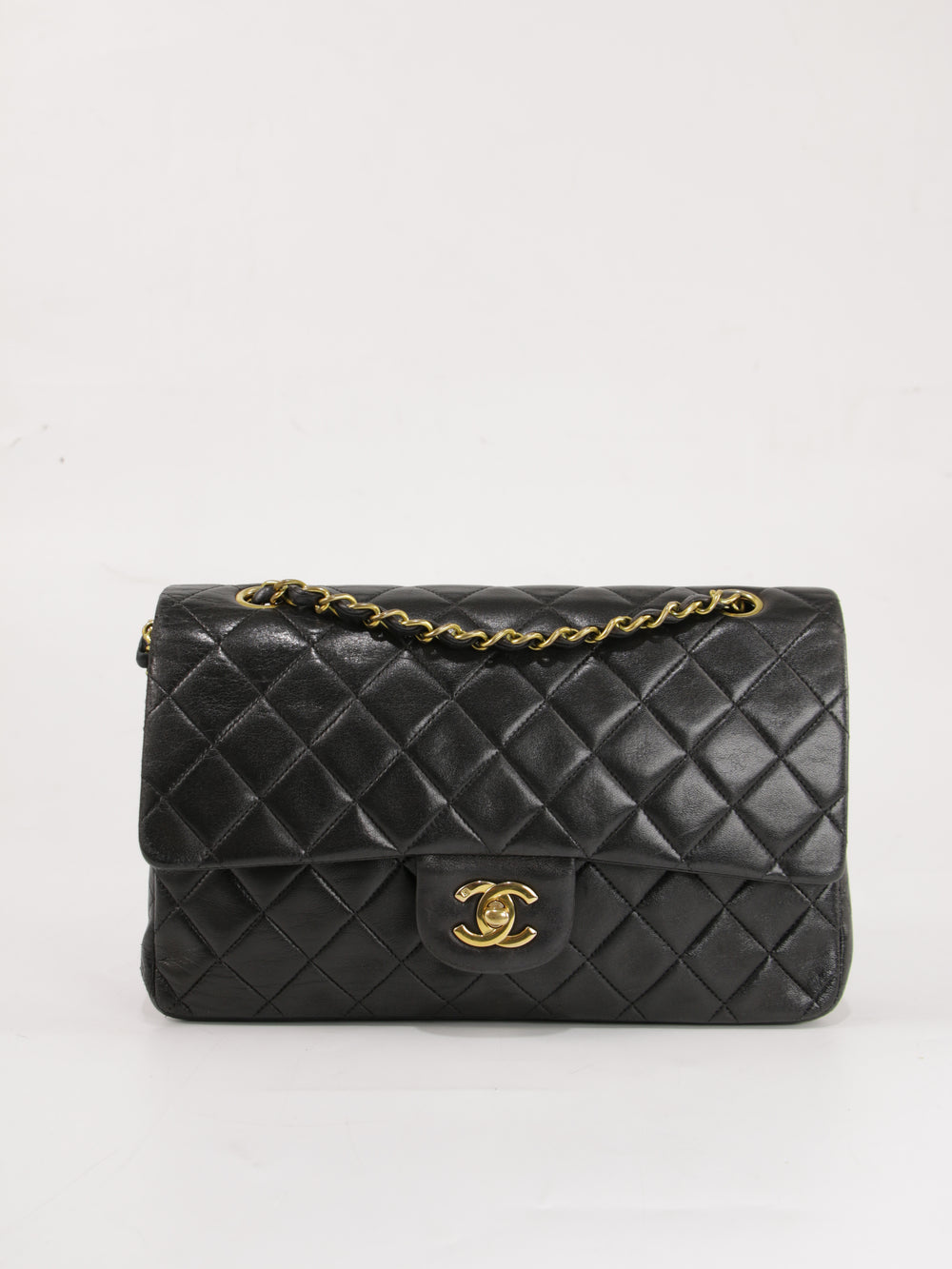 Medium Classic Flap