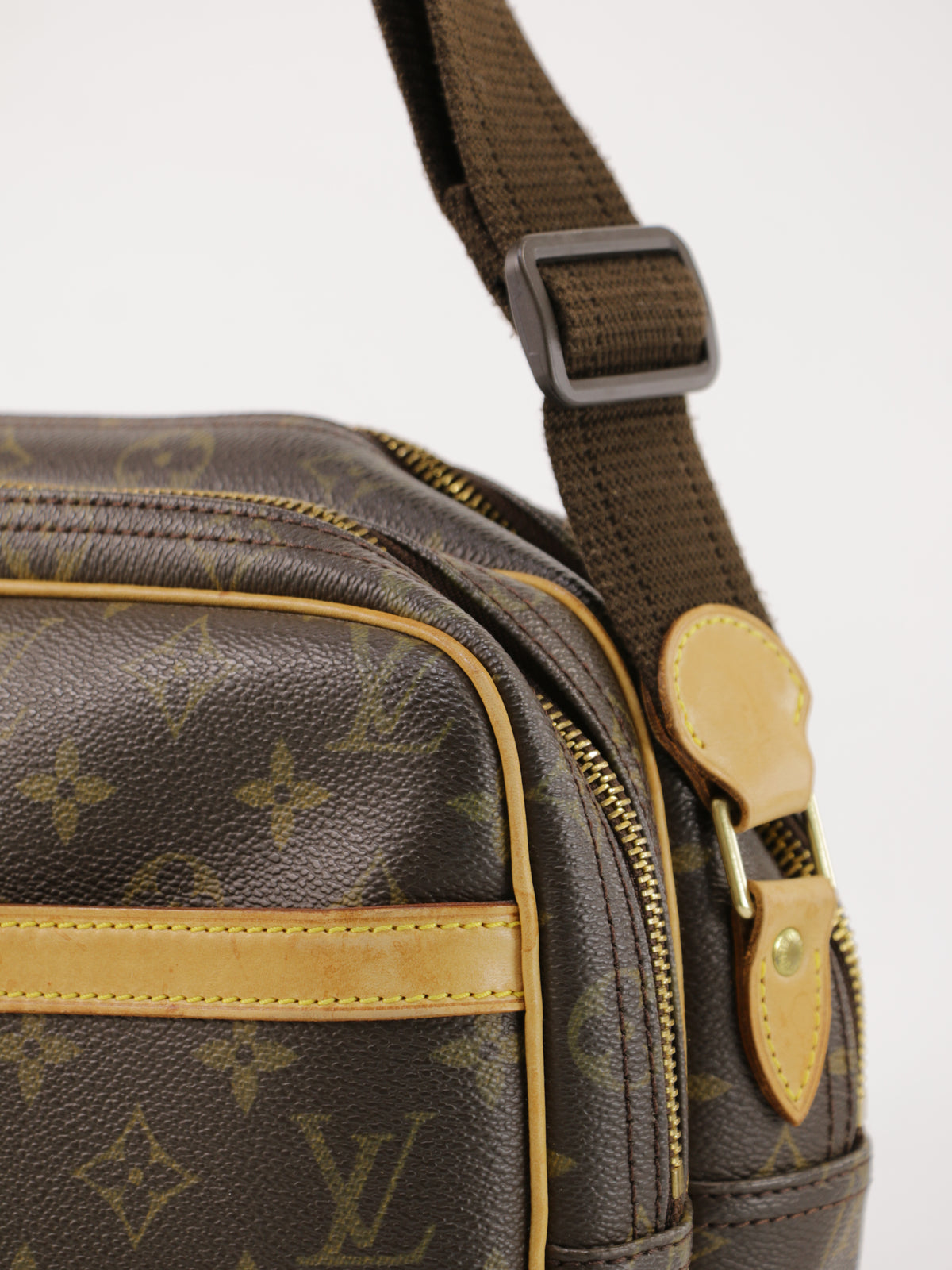 Louis Vuitton Reporter