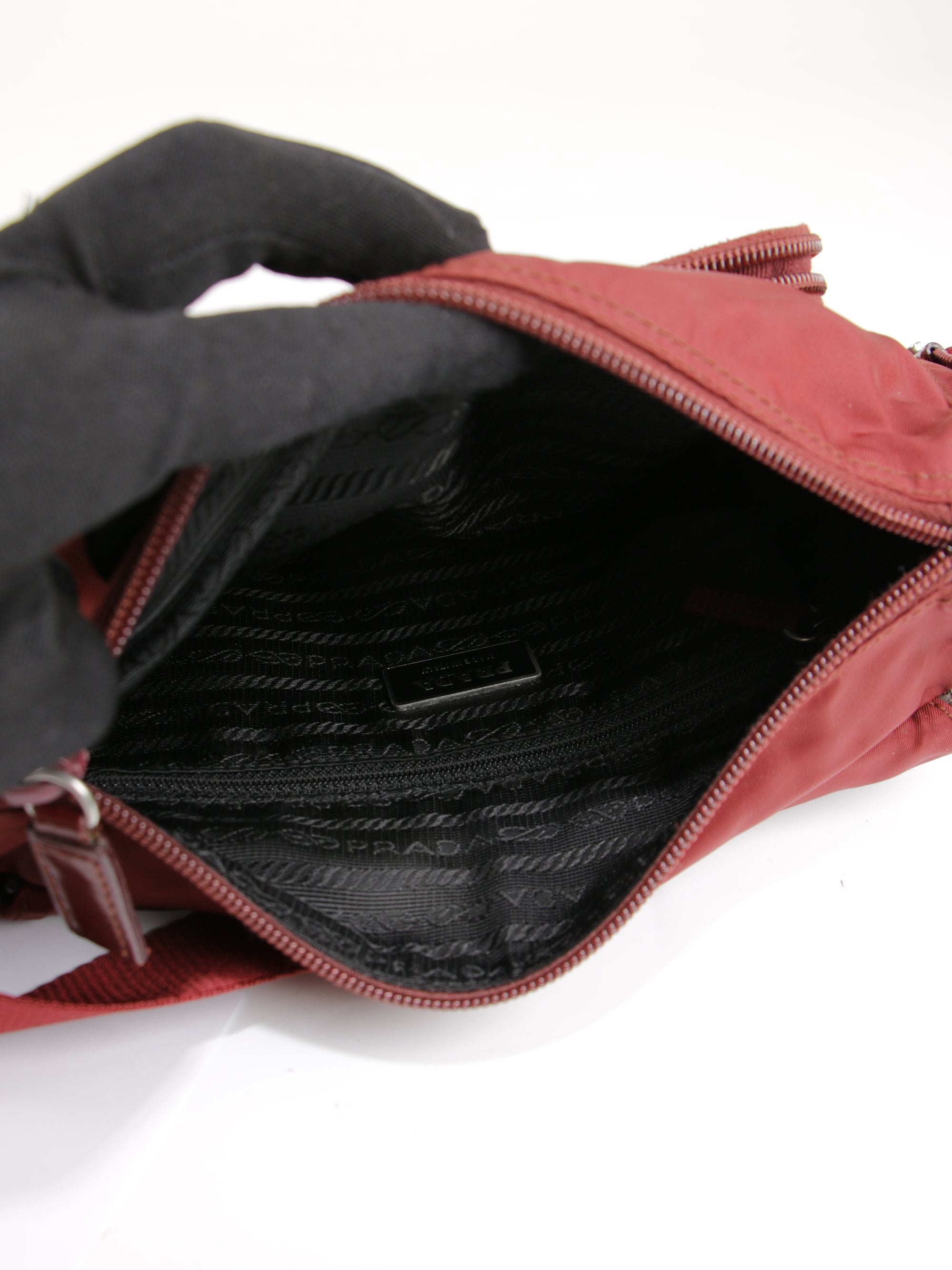 Single Buckle Messenger