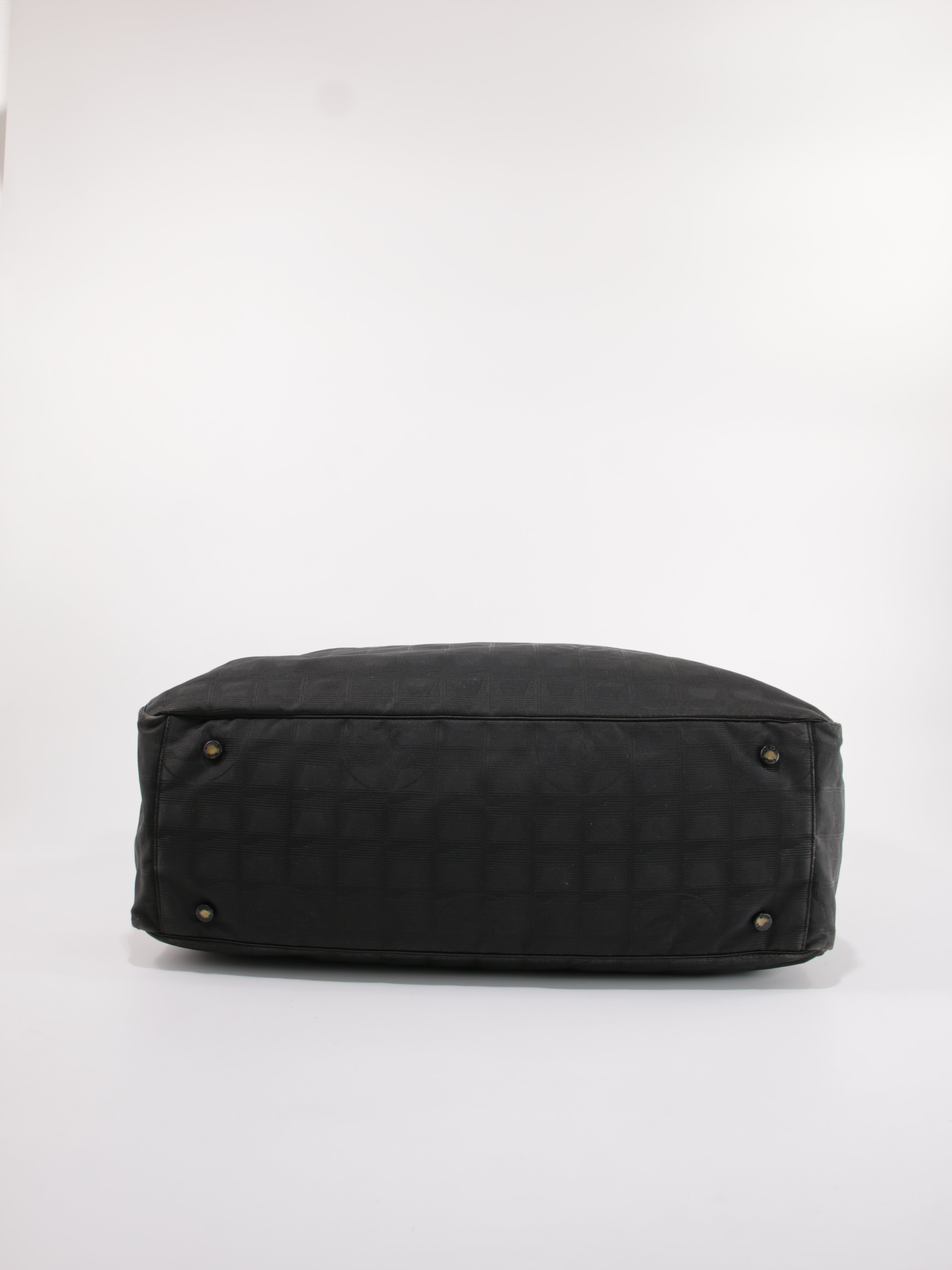 Large Travel Line Tote