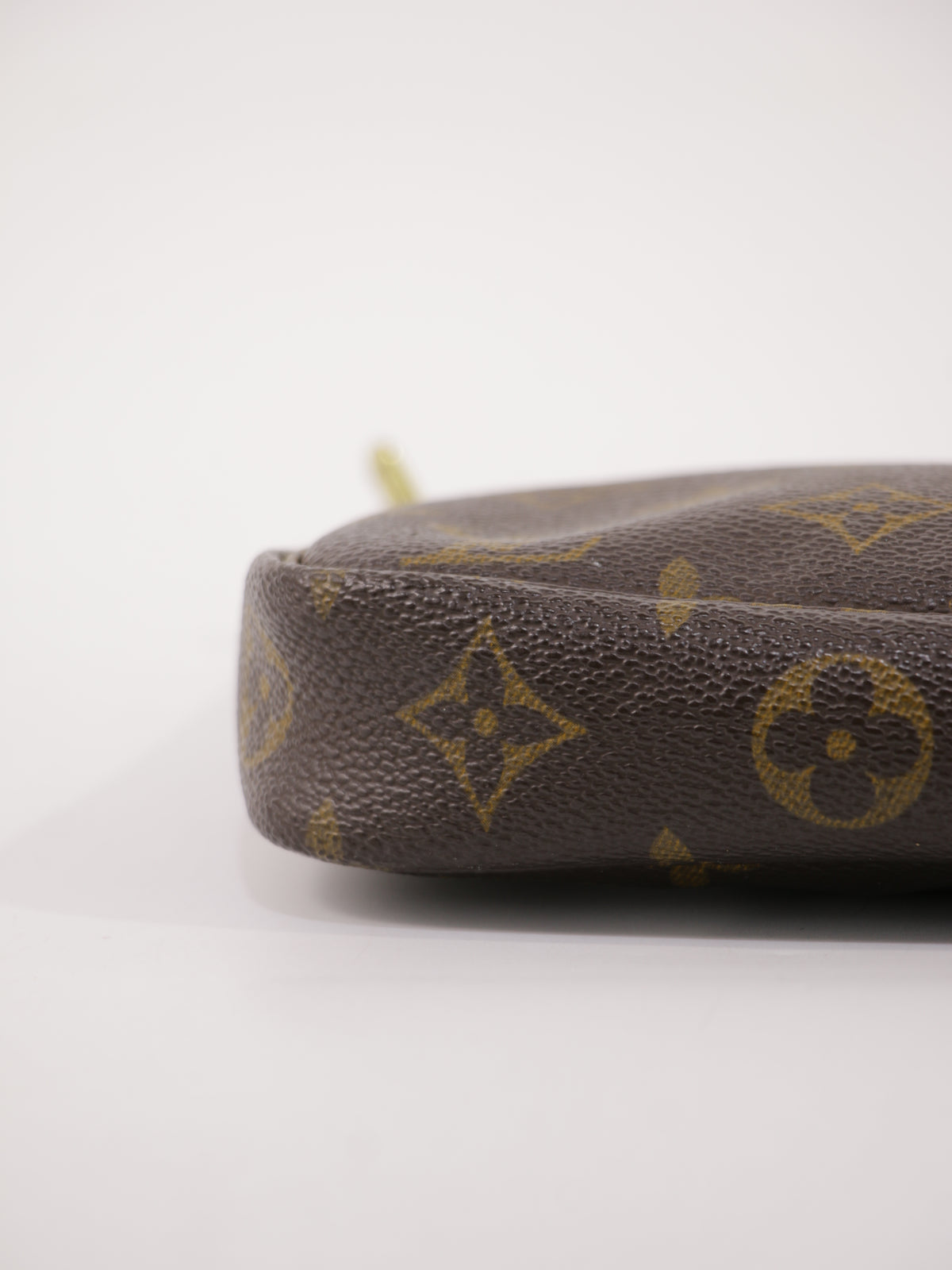 Louis Vuitton Accessories Pochette