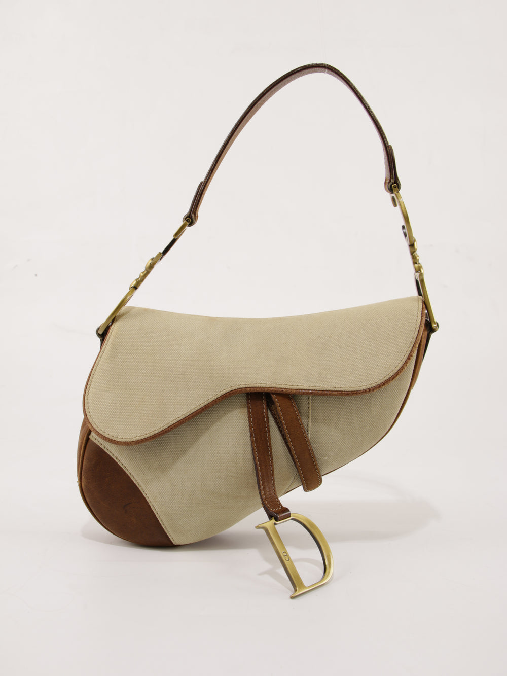 Saddle
