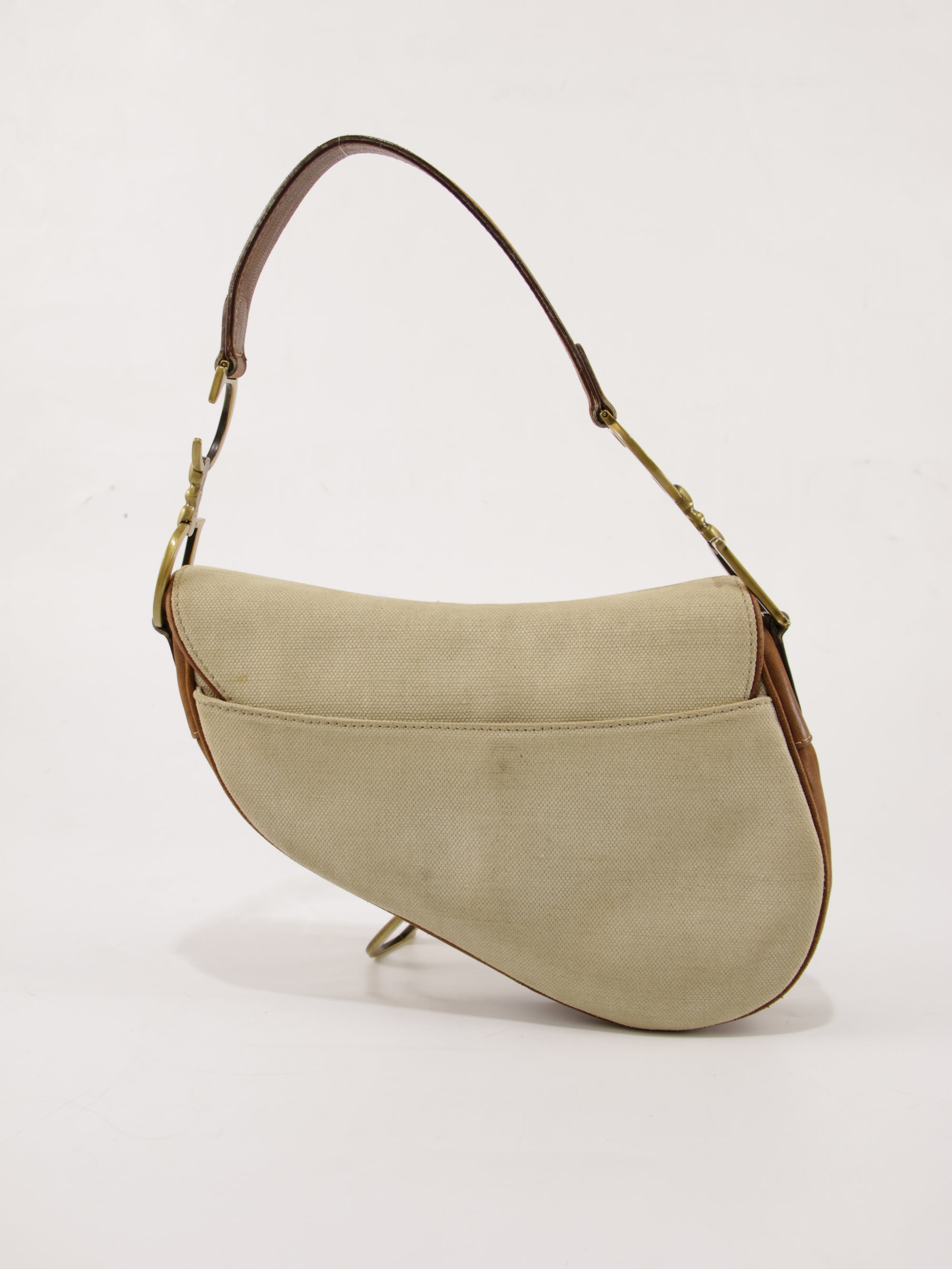 Saddle