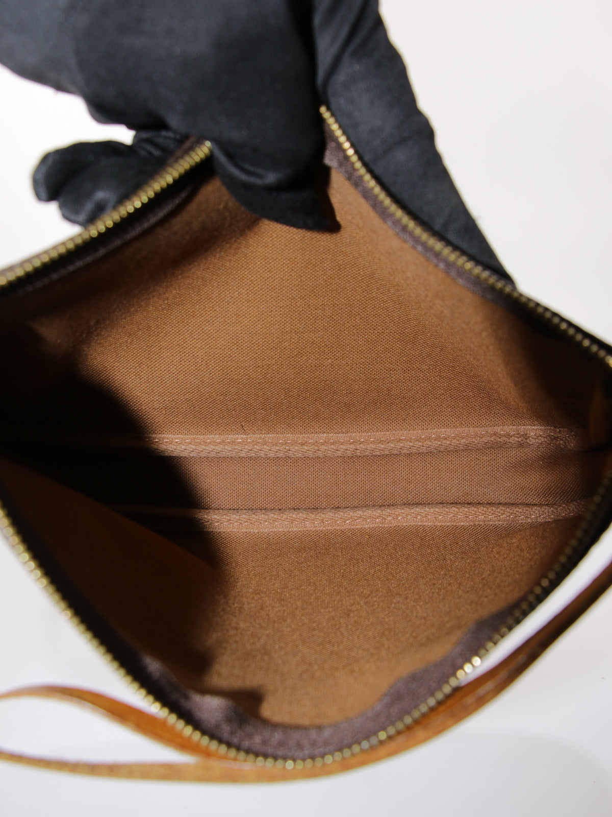 Louis Vuitton Accessories Pochette