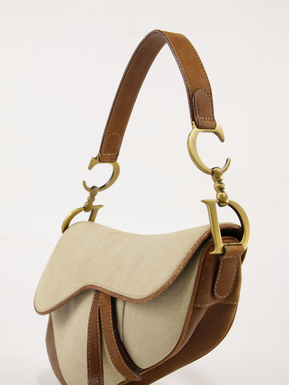Saddle