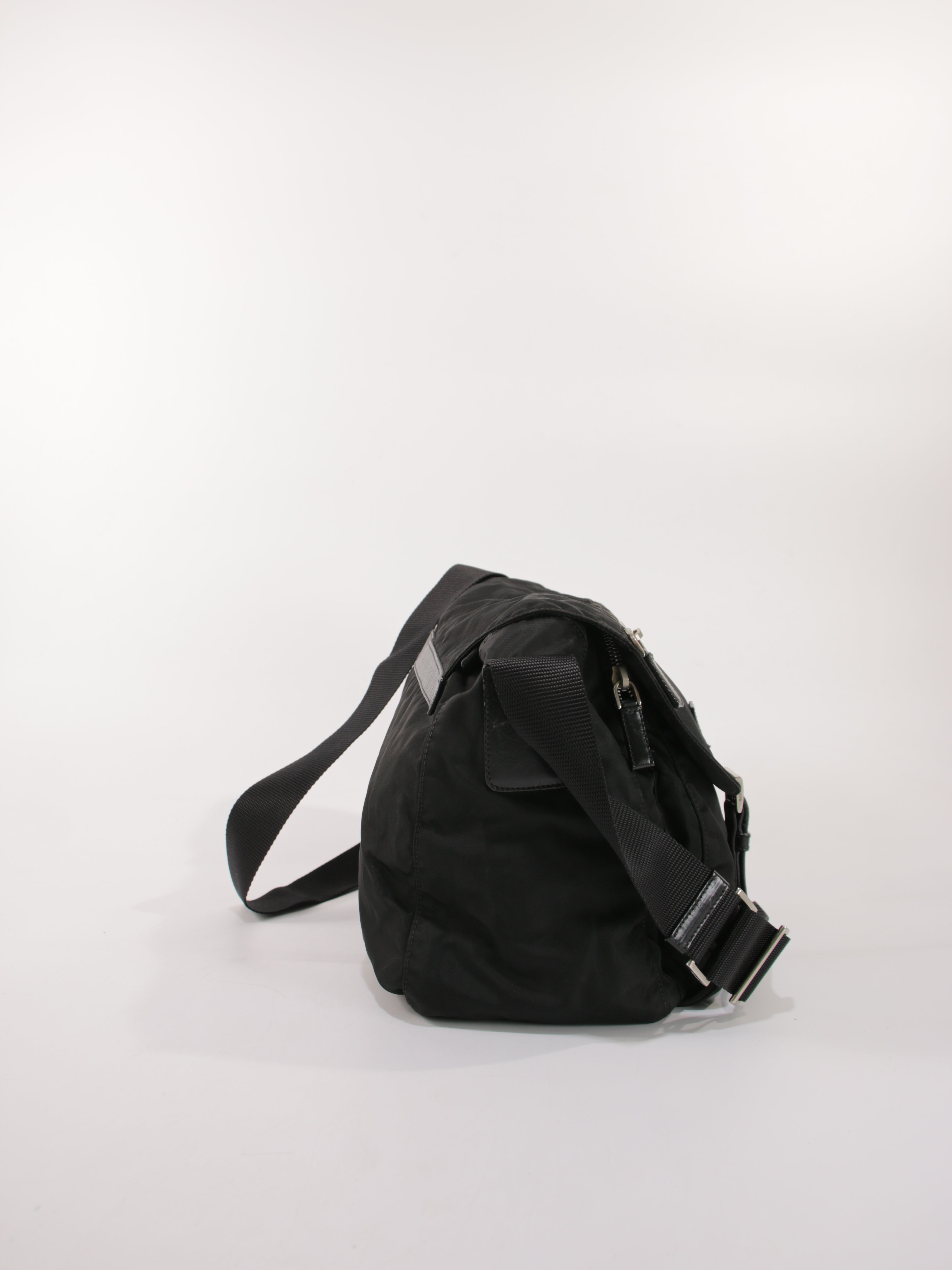 Double Buckle Messenger