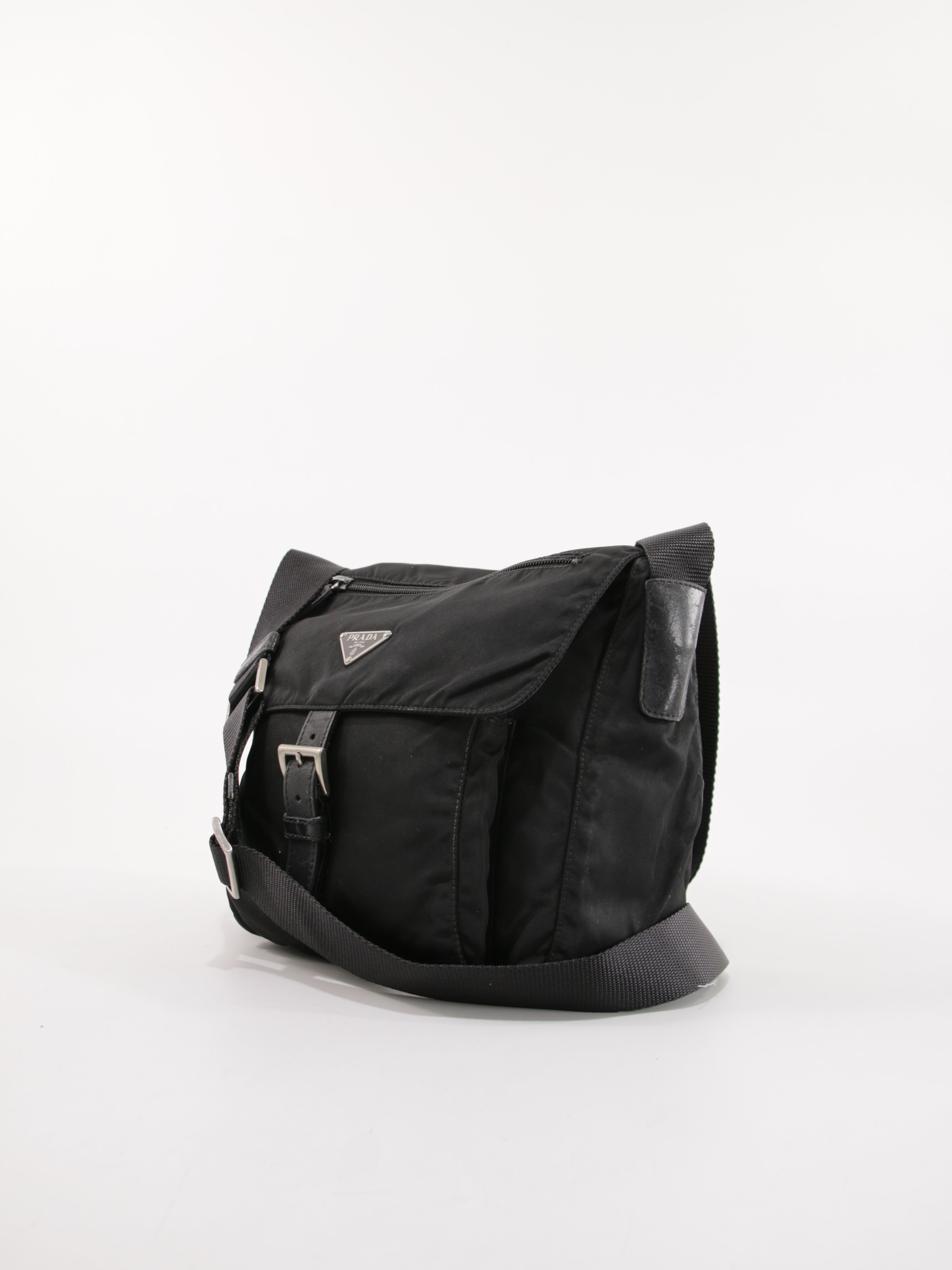 Single Buckle Messenger