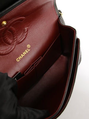 Medium Classic Flap