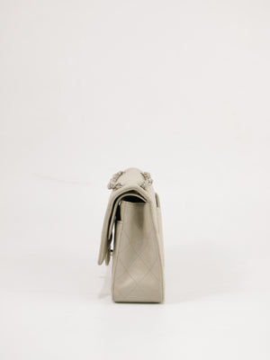 Medium Classic Flap