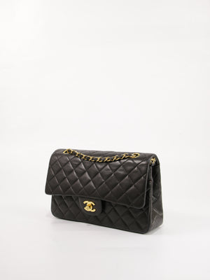 Medium Classic Flap