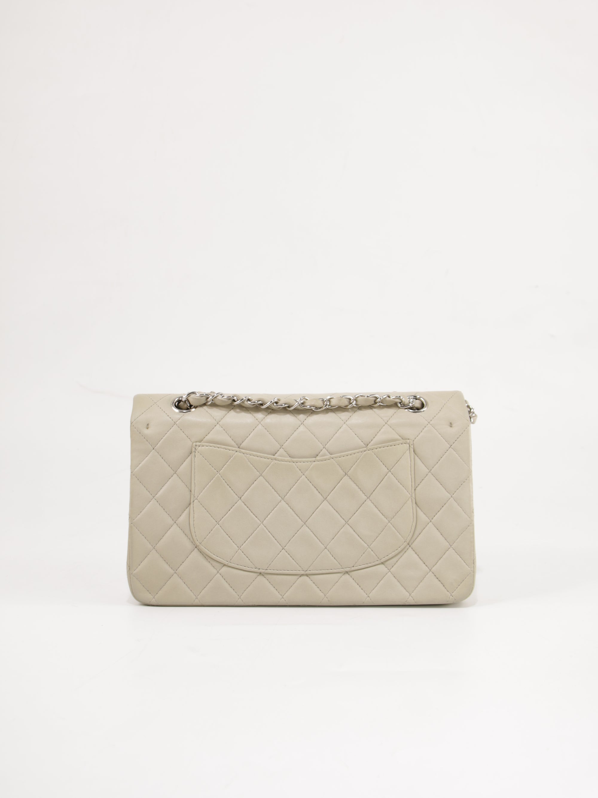 Medium Classic Flap