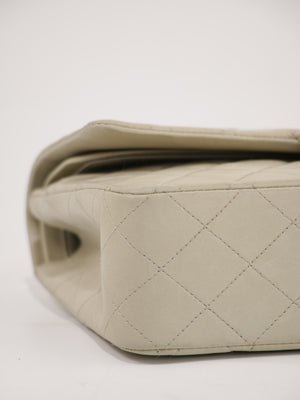 Medium Classic Flap