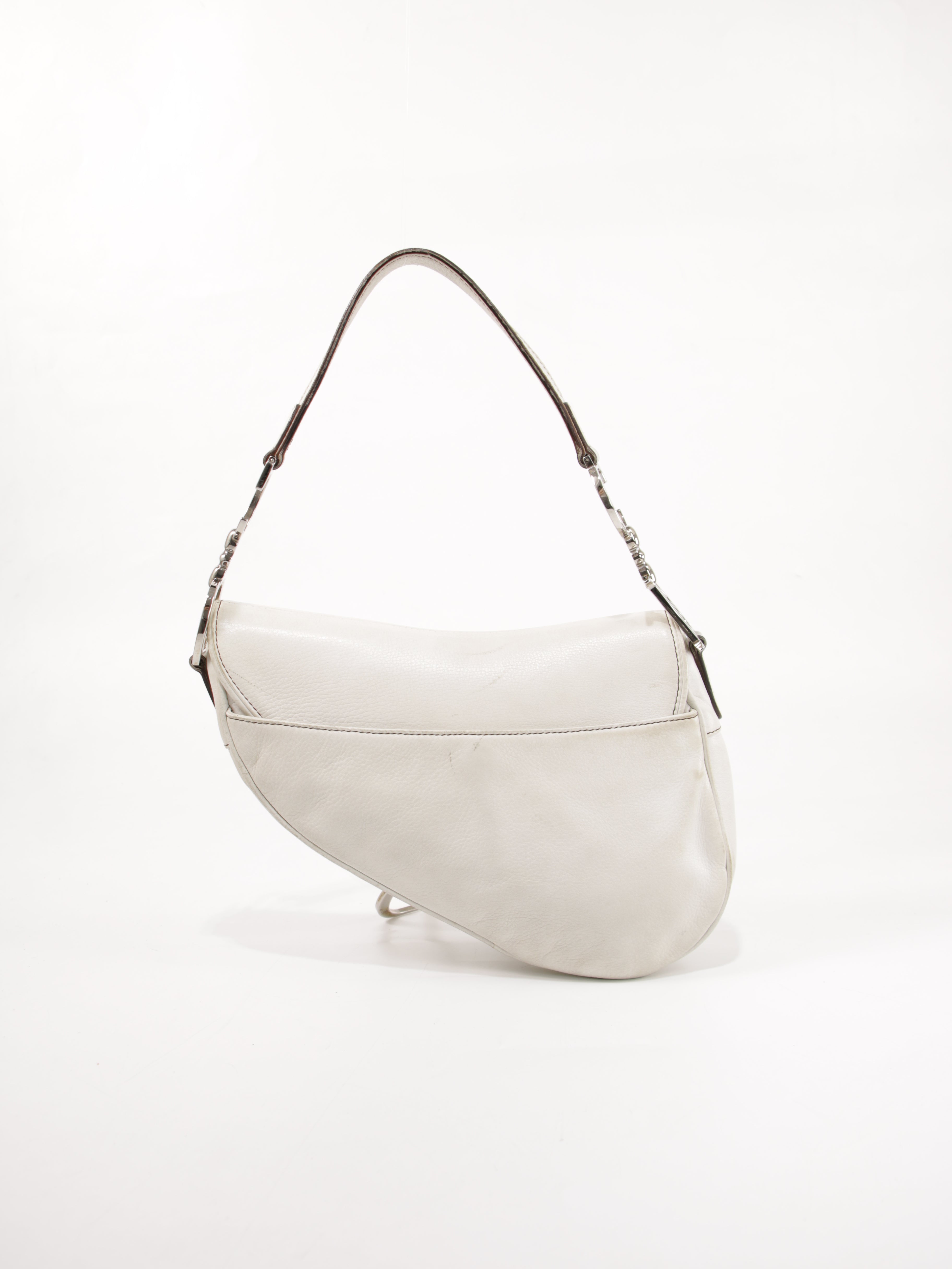 Saddle