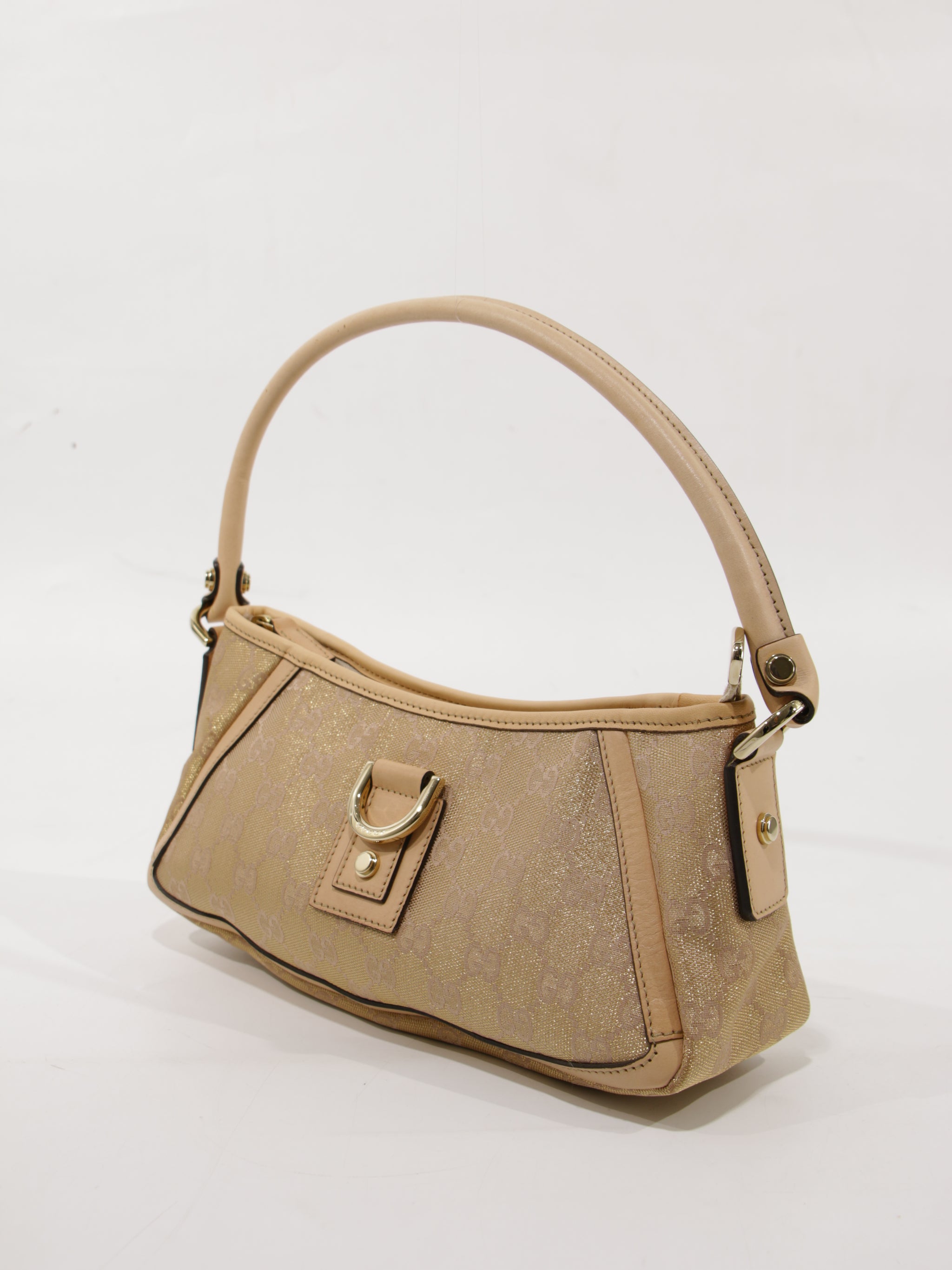 Abbey D-Ring Pochette