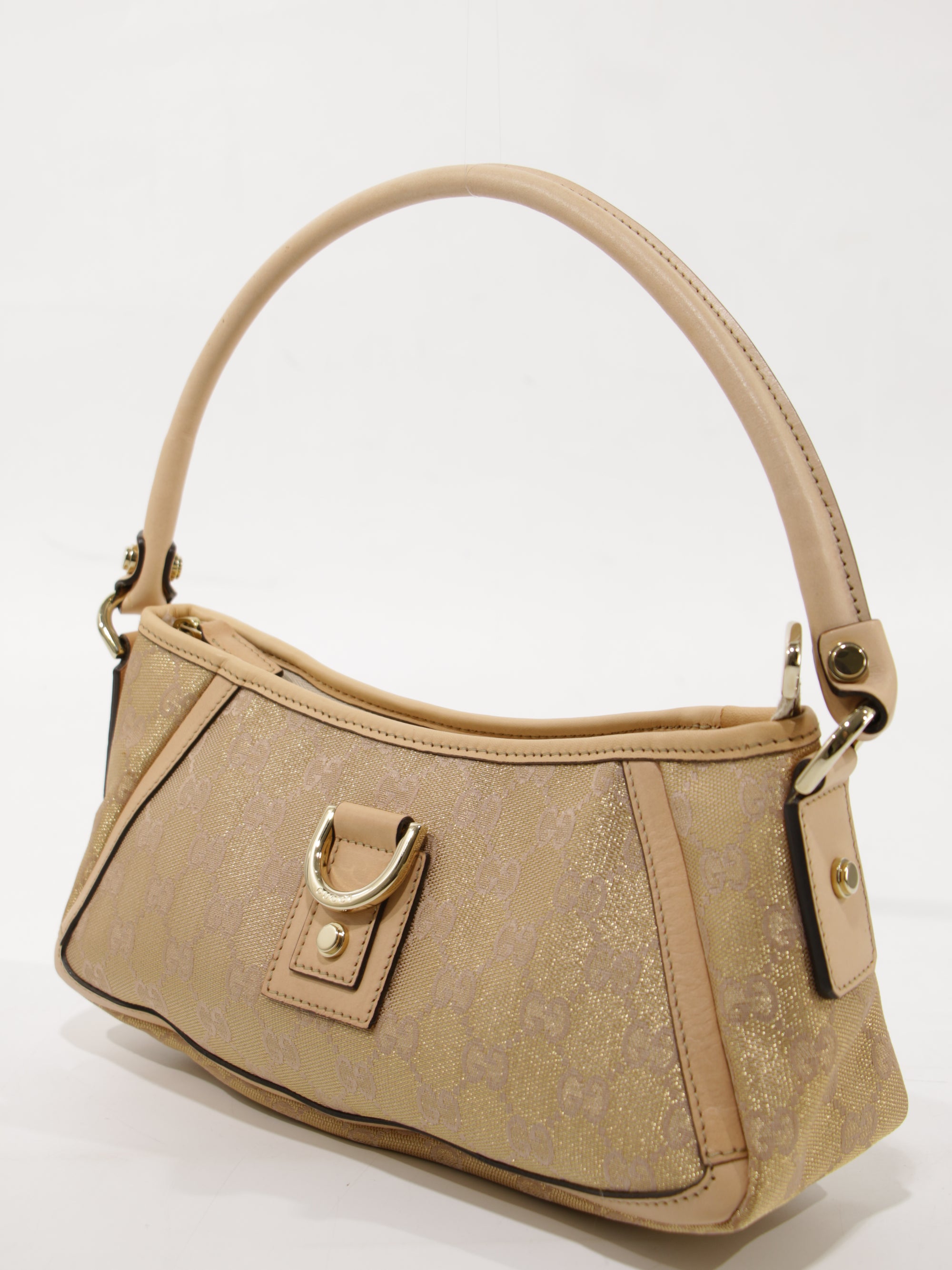 Abbey D-Ring Pochette