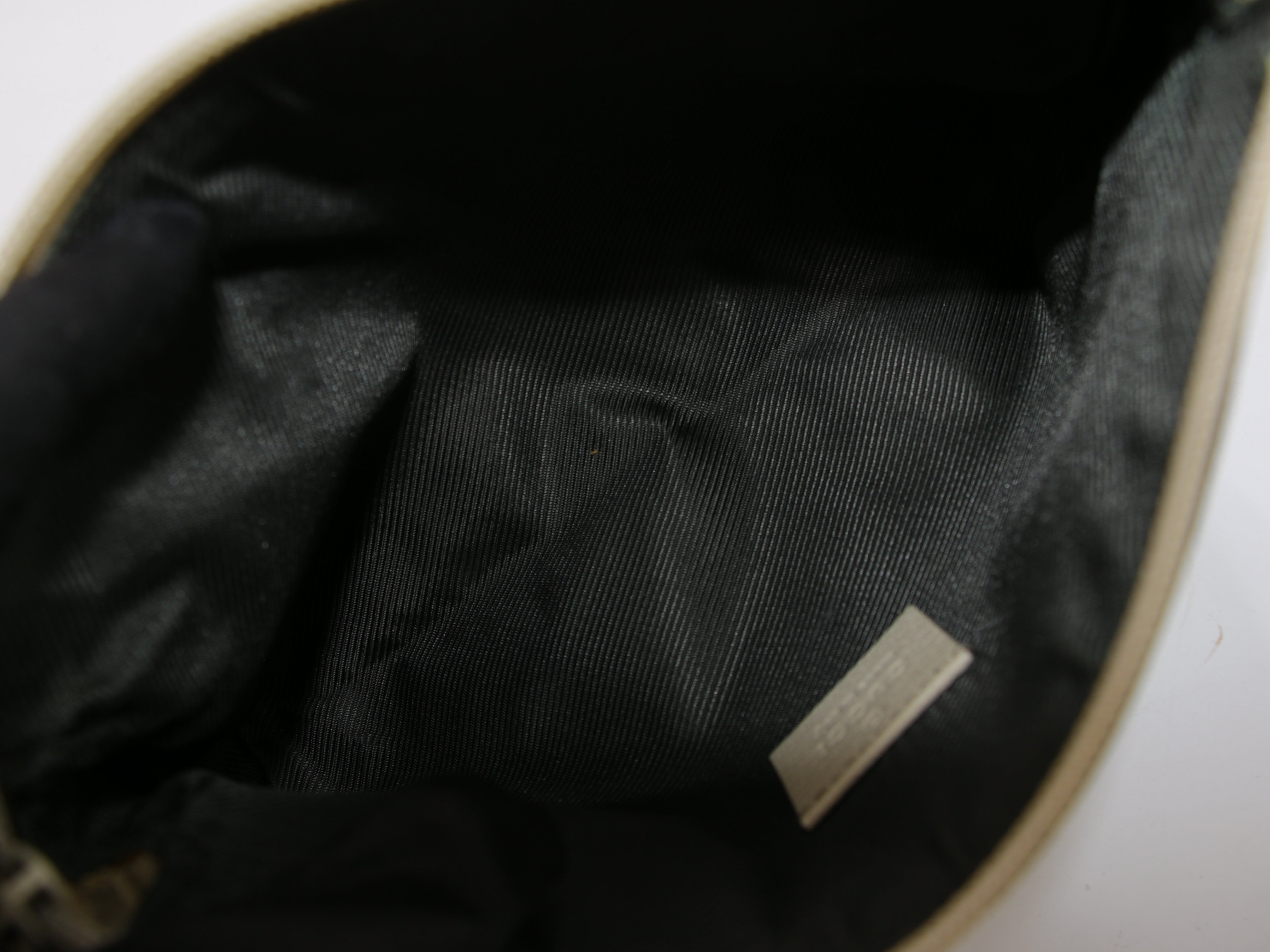 Abbey D-Ring Pochette