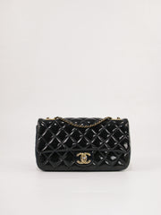 Medium Classic Flap