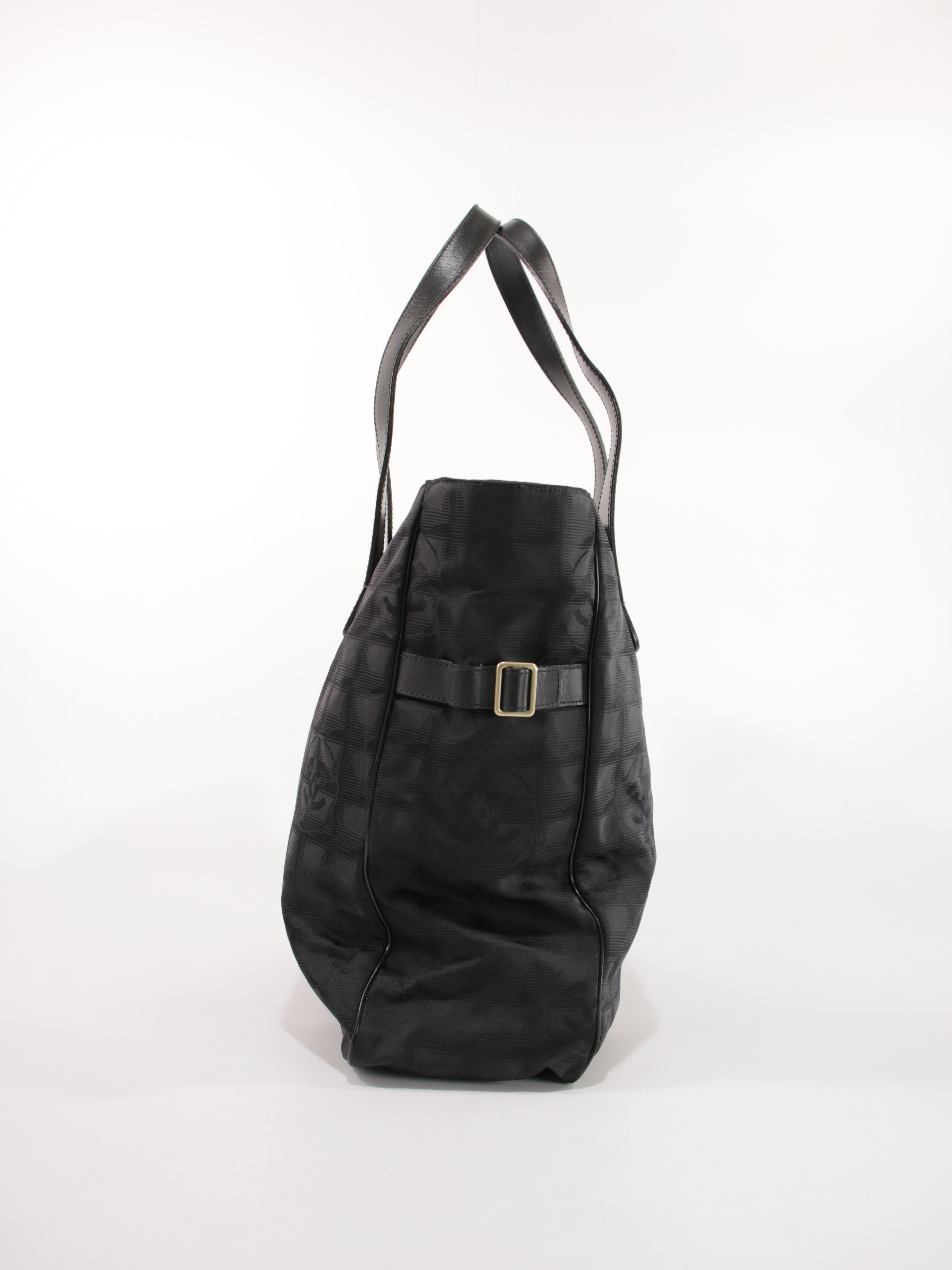 Large Travel Line Tote