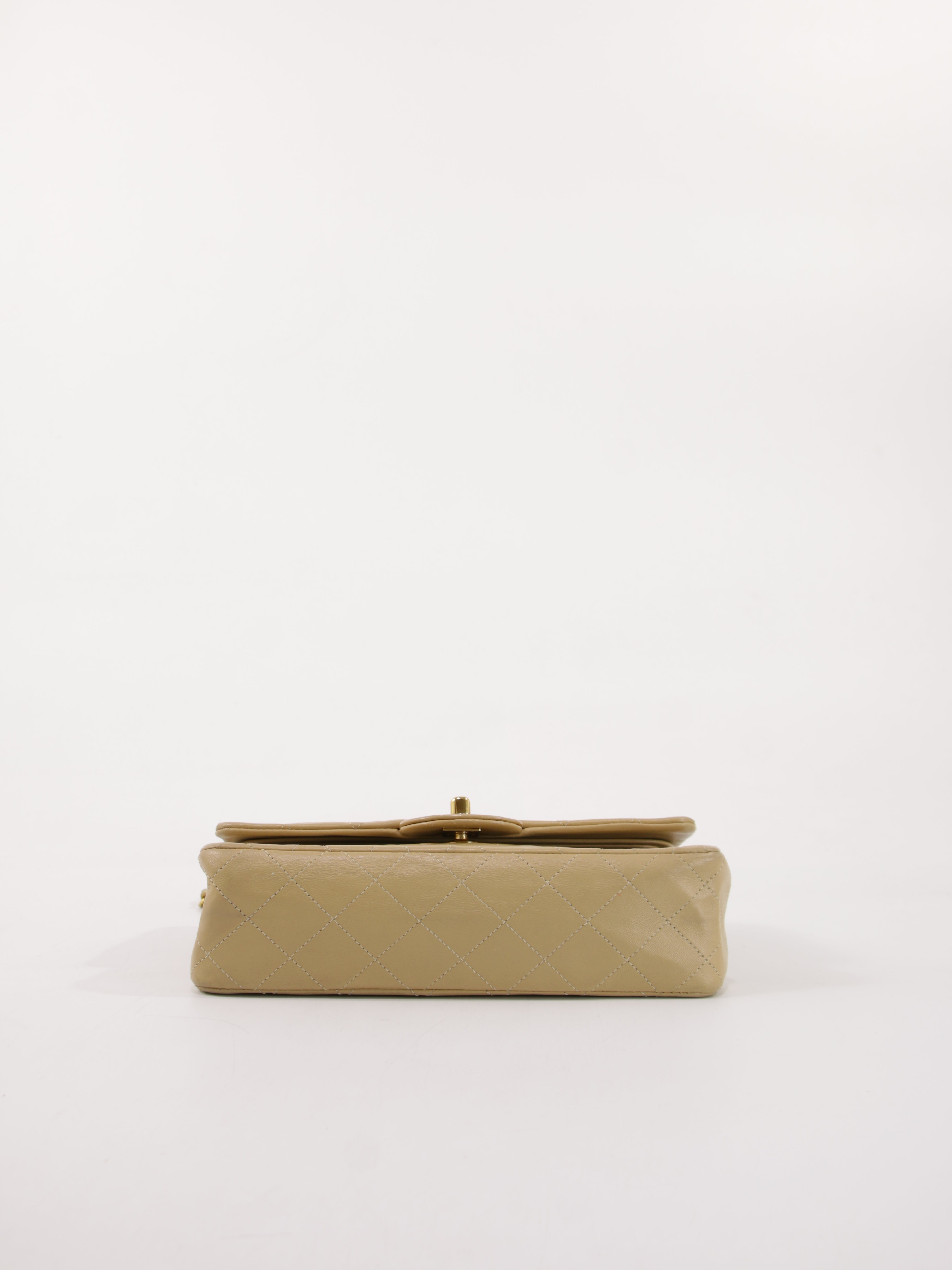 Small Classic Flap