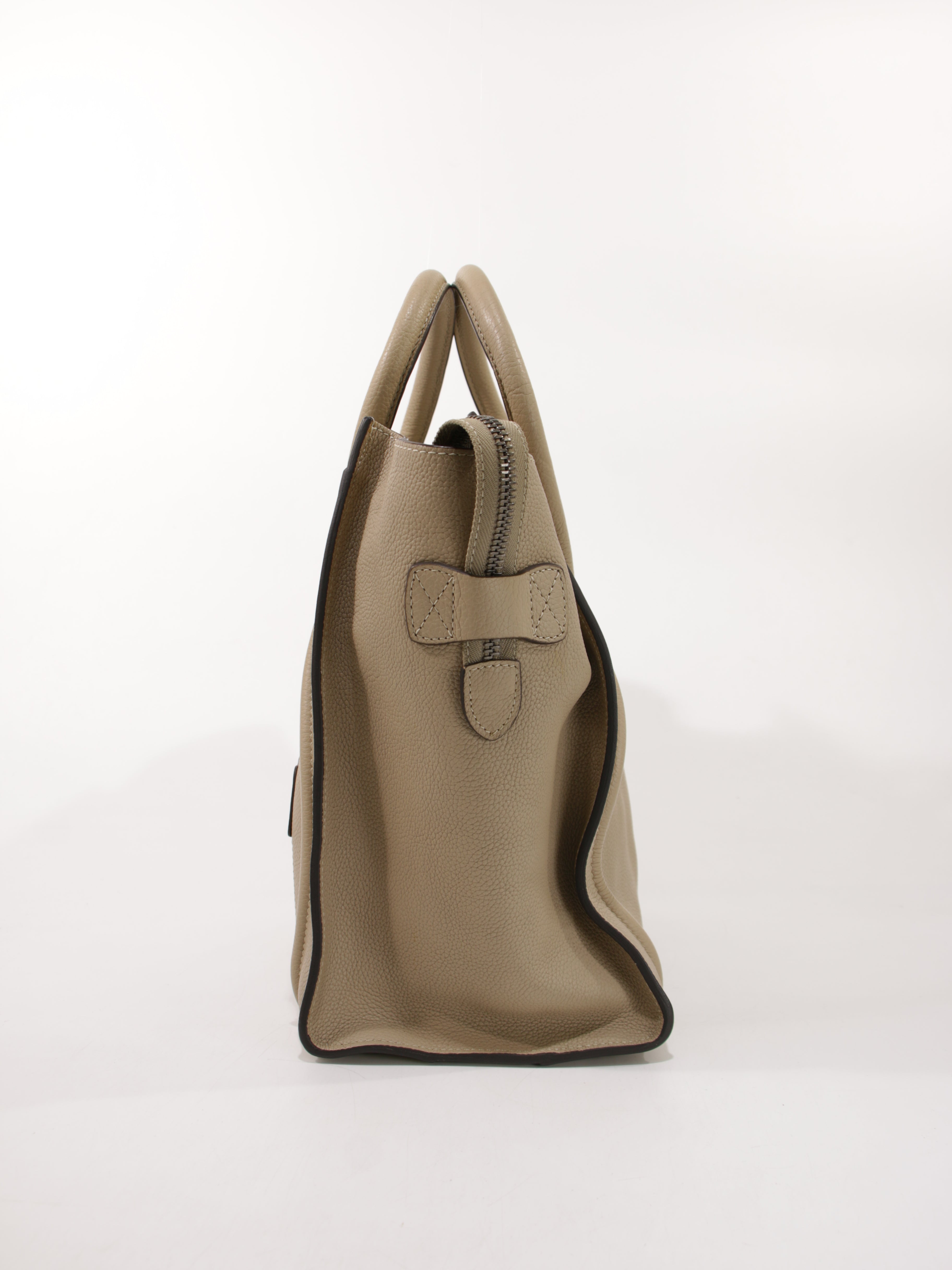Medium Luggage
