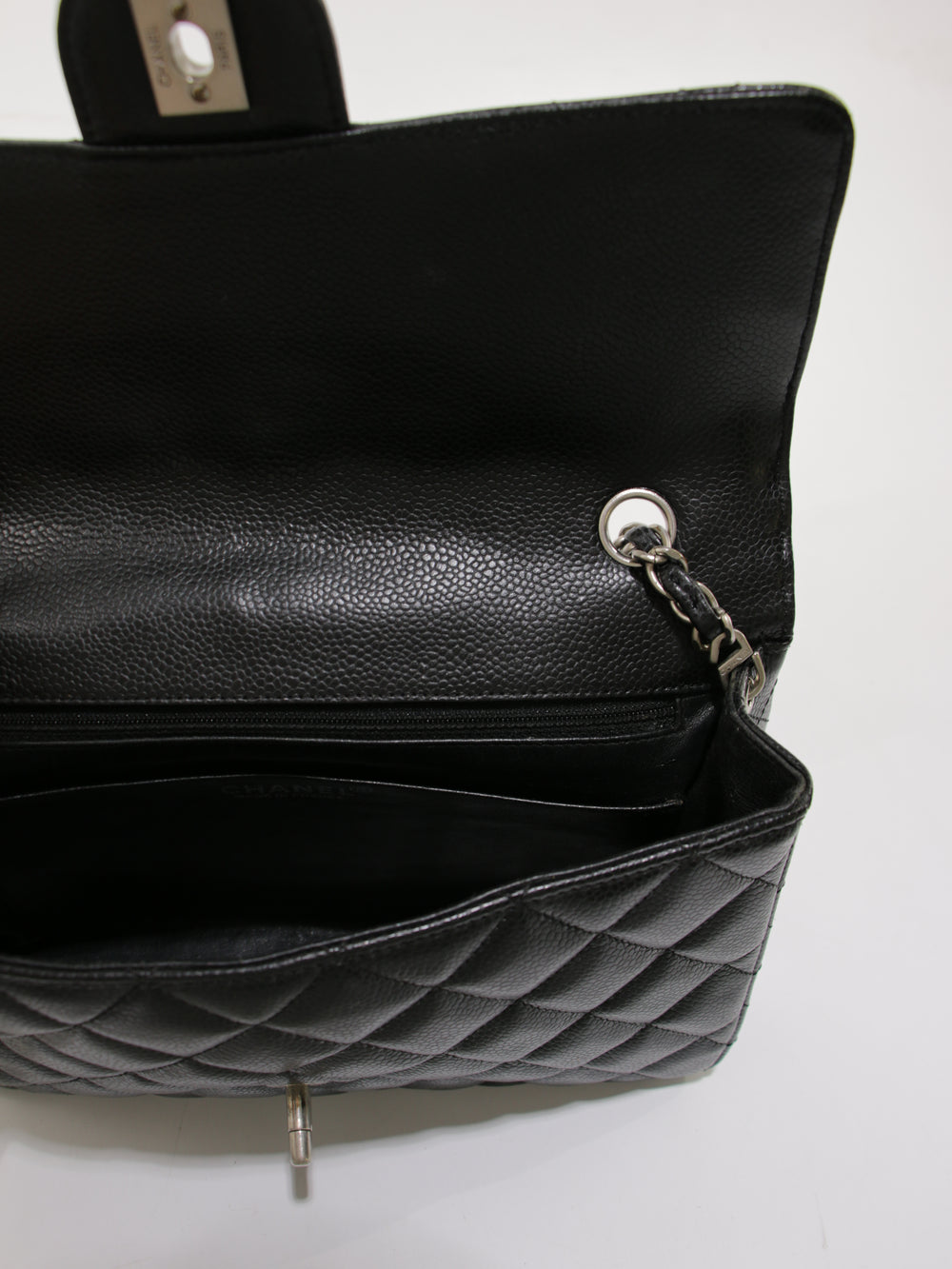Medium Single Flap