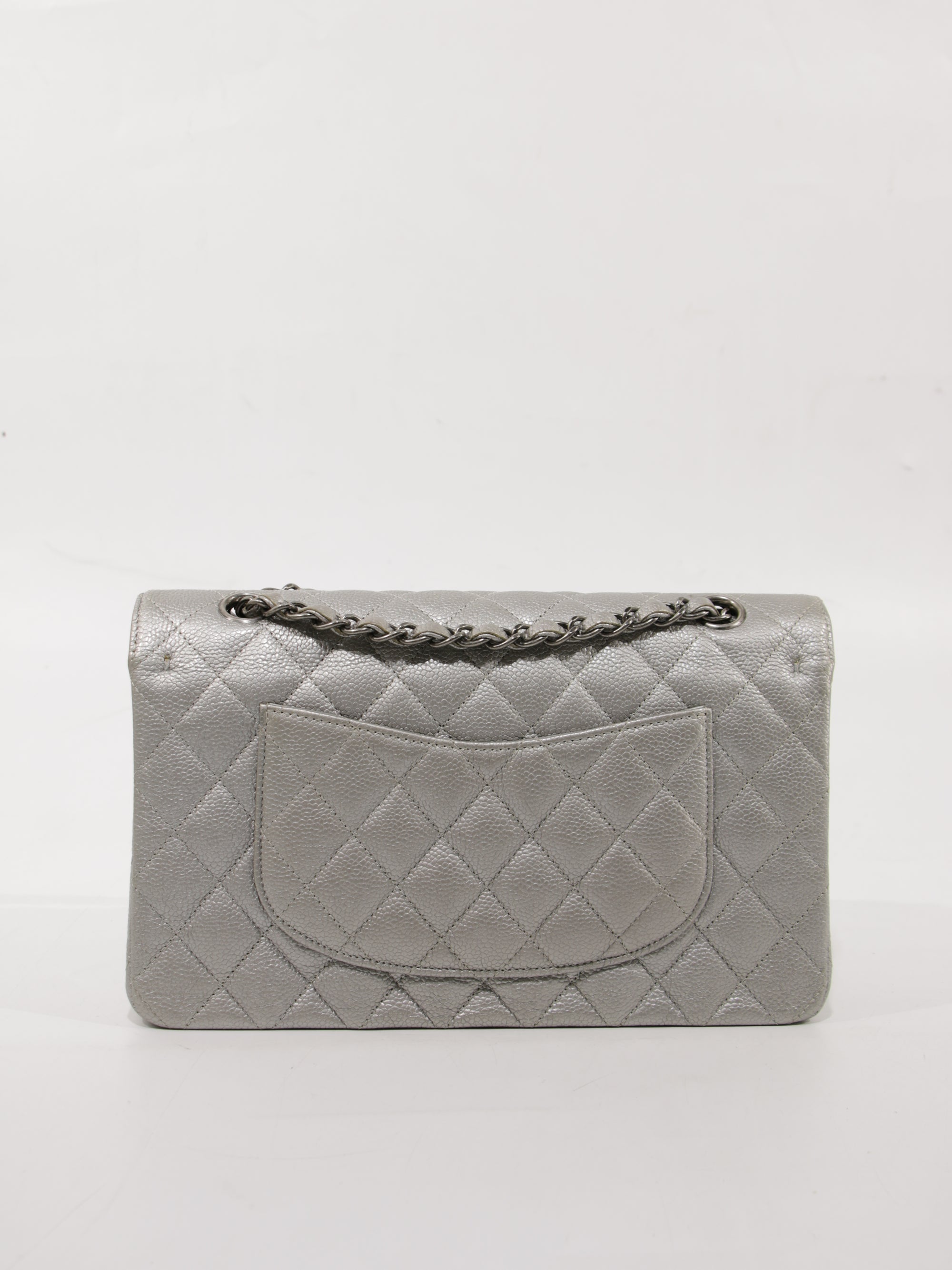 Medium Classic Flap