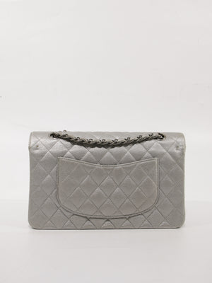 Medium Classic Flap