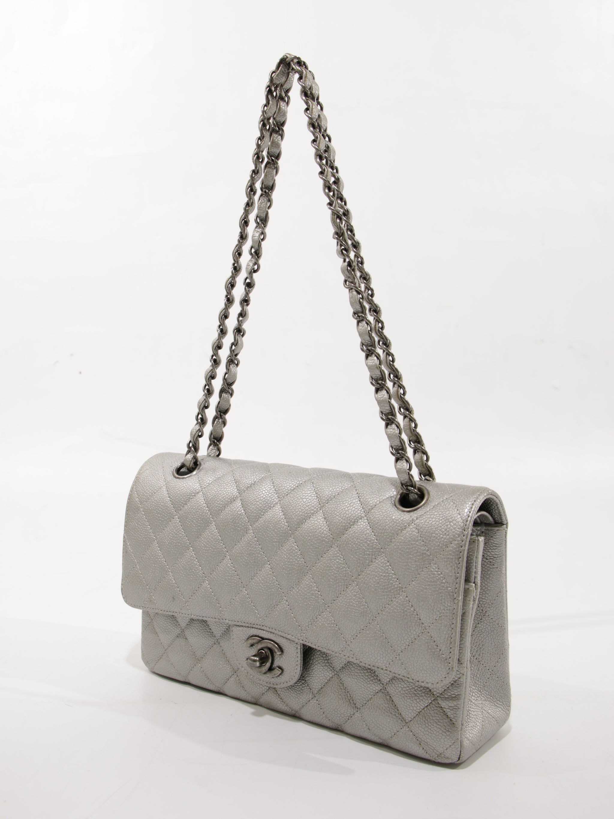 Medium Classic Flap
