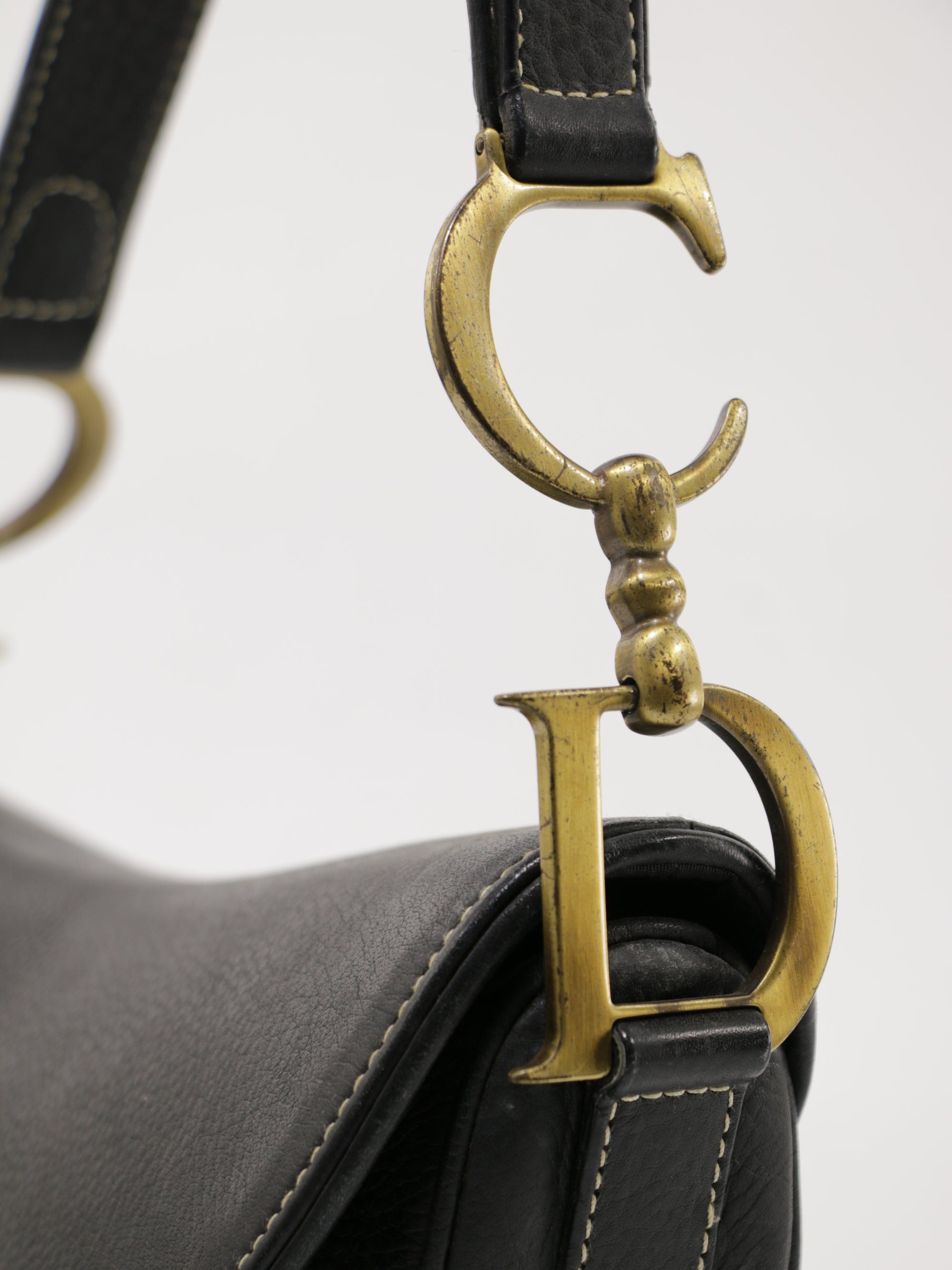 Saddle