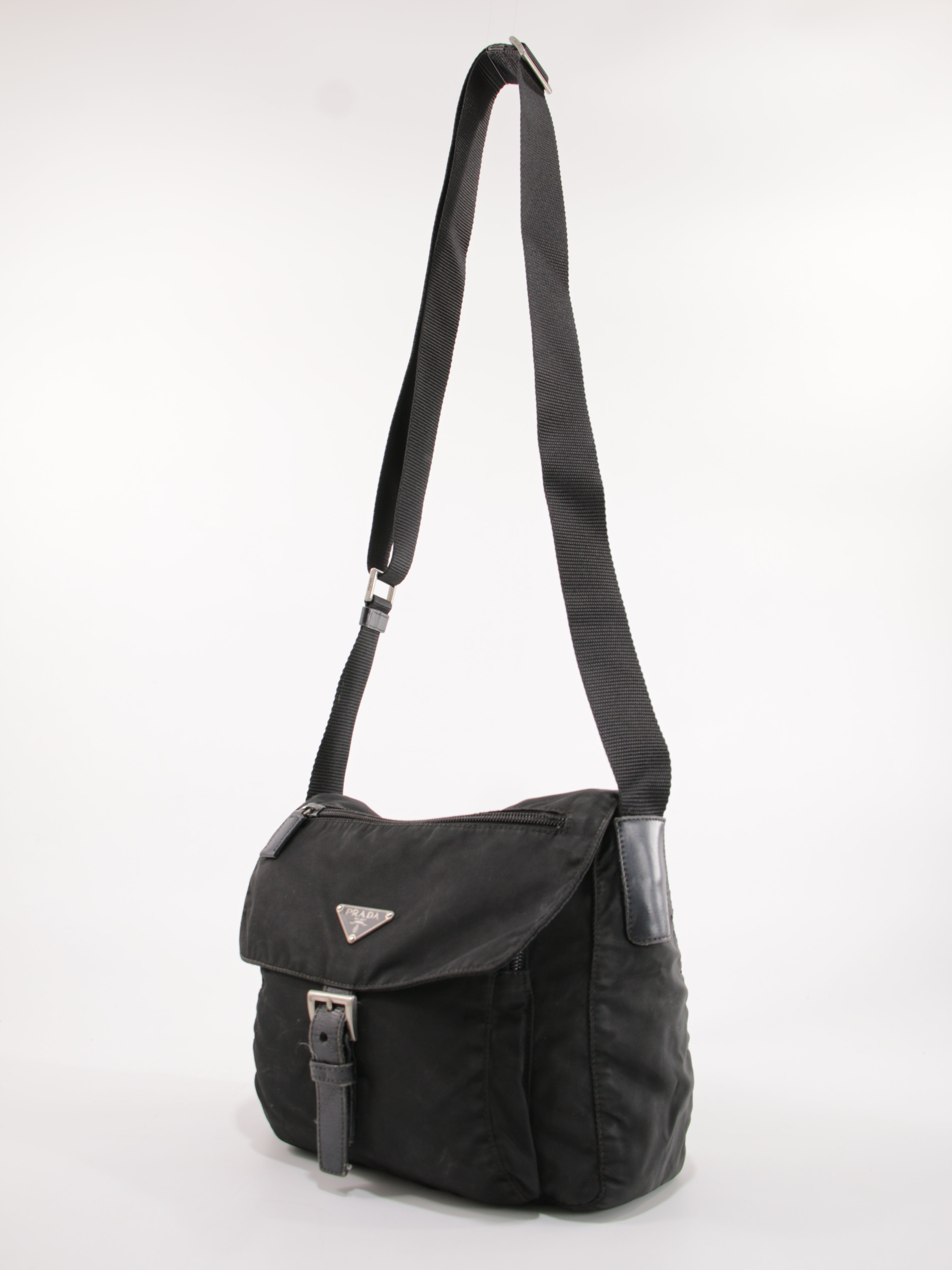 Single Buckle Messenger