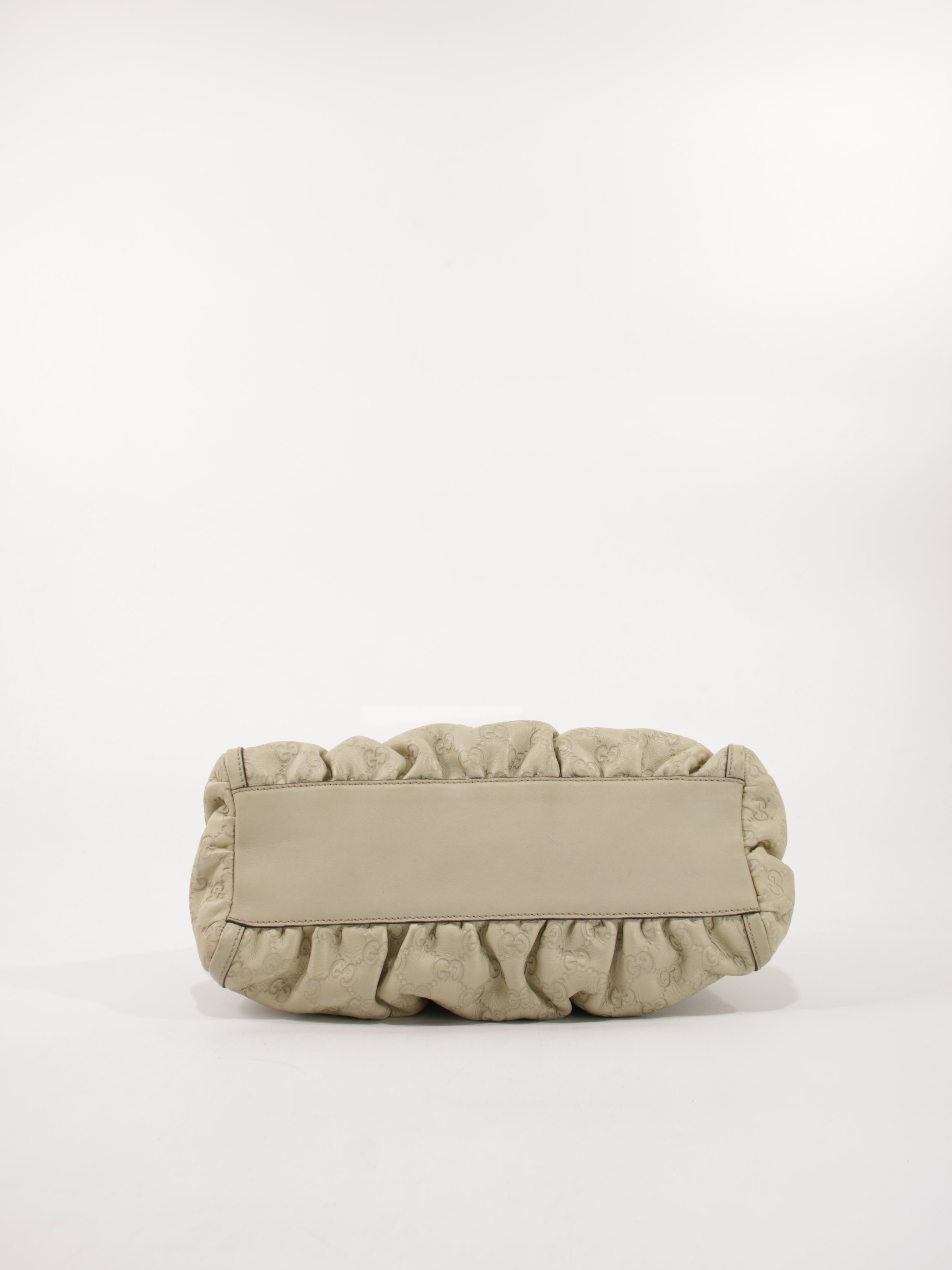 Abbey D-Ring Small
