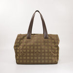 Medium New Travel Line Tote