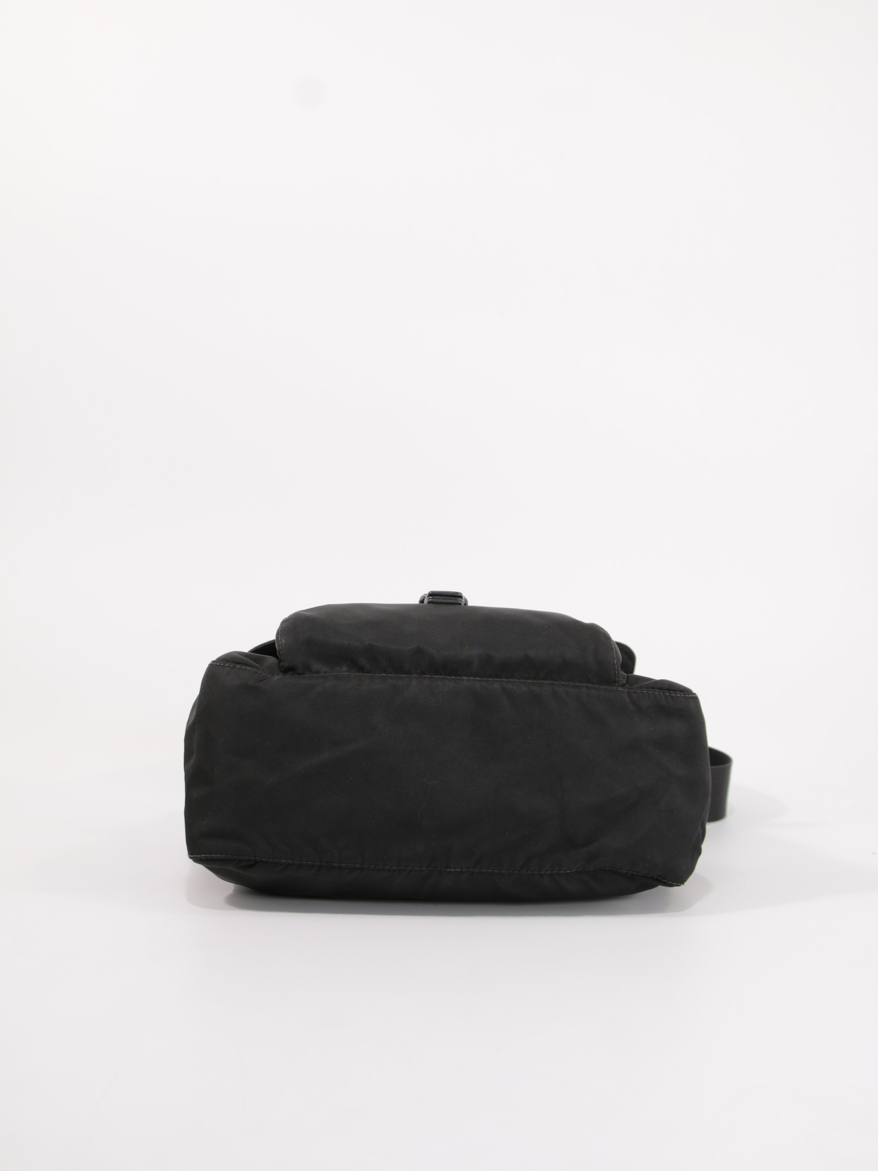 Single Buckle Messenger