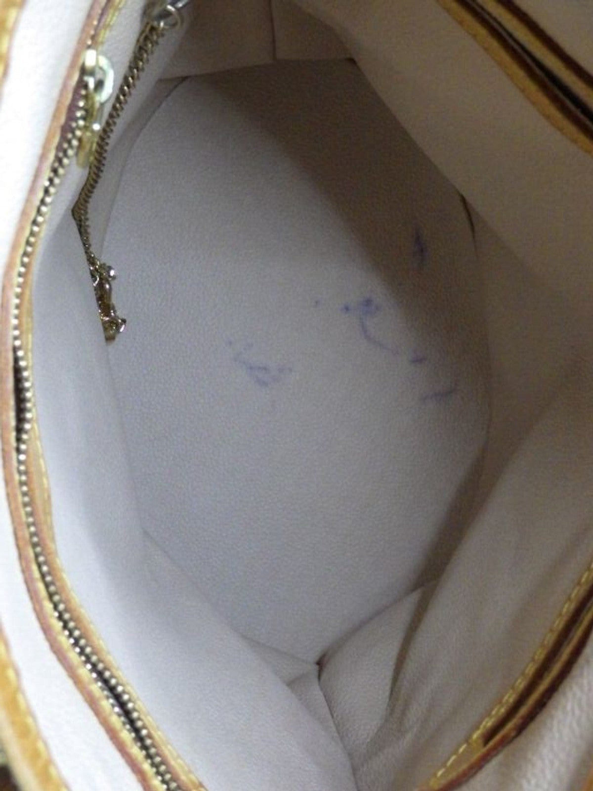 Louis Vuitton Mini Bucket