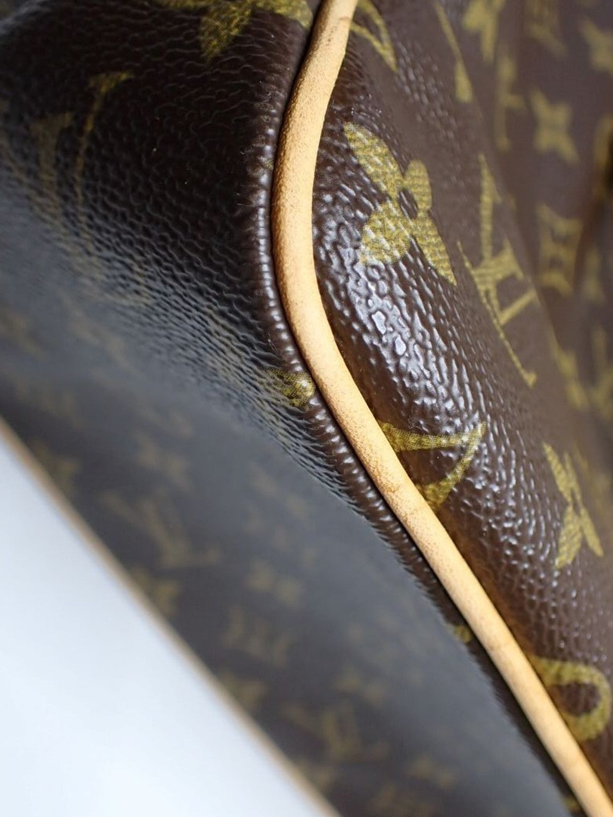 Louis Vuitton Batignolles Vertical MM