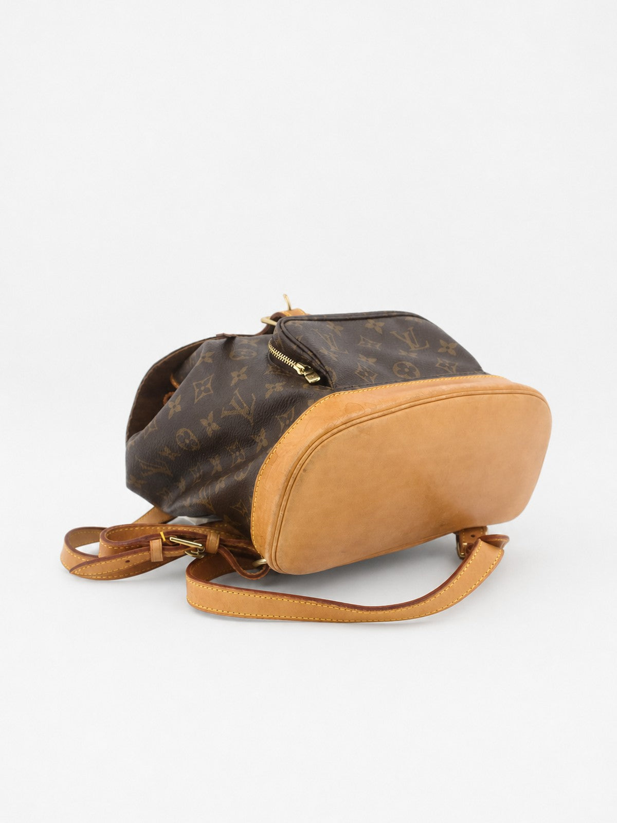 Louis Vuitton Montsouris MM