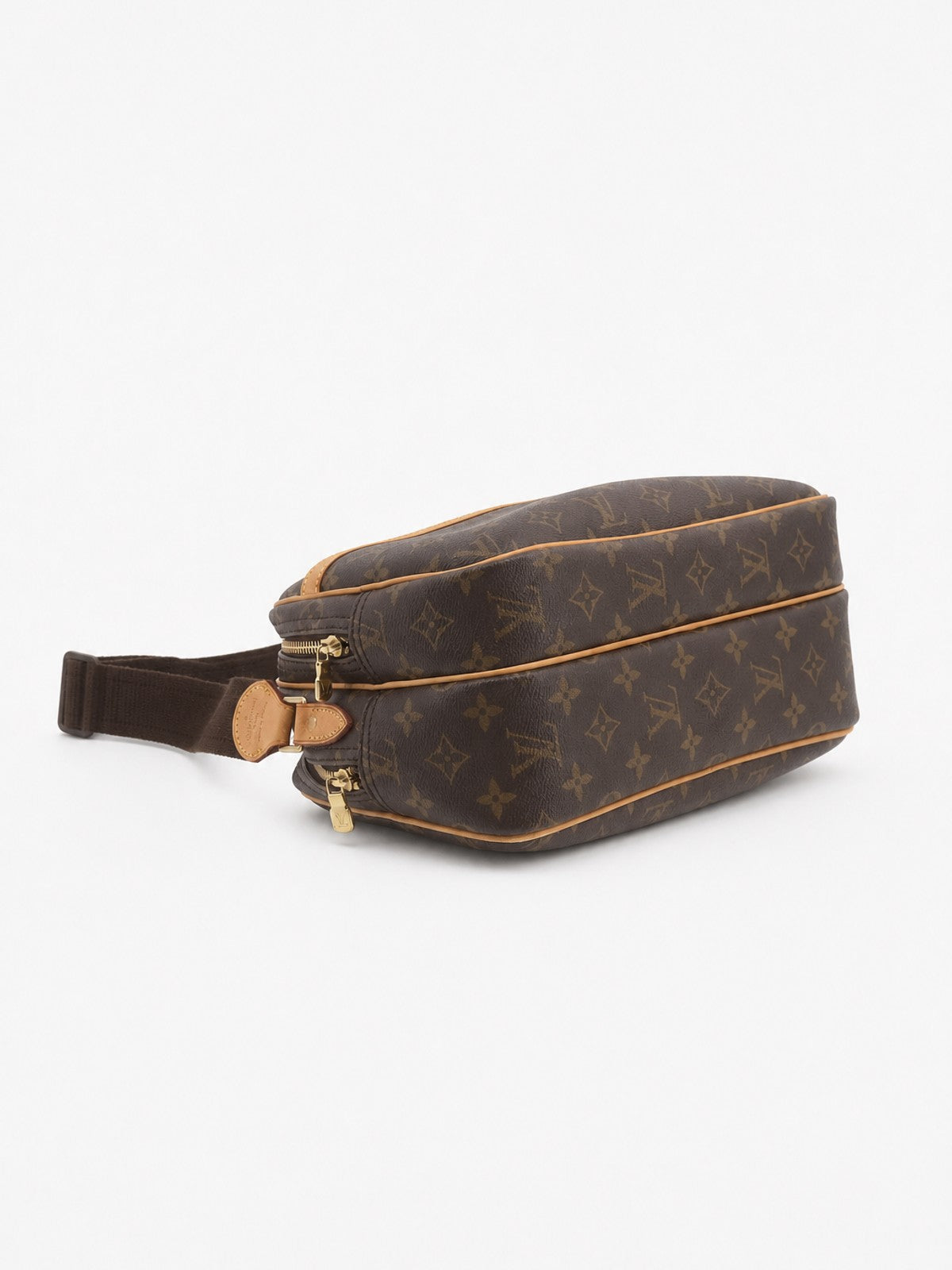 Louis Vuitton Reporter