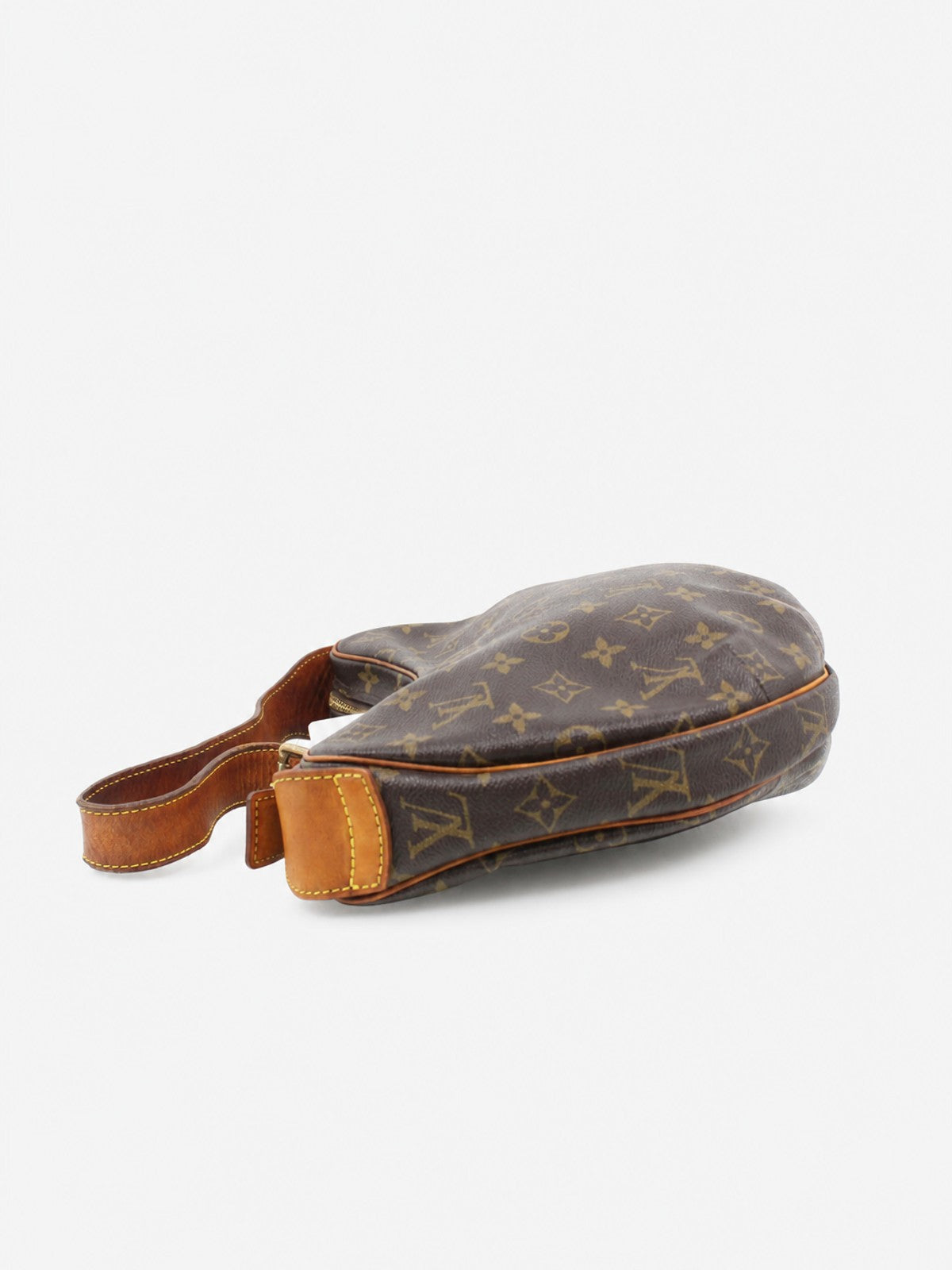 Louis Vuitton Croissant MM